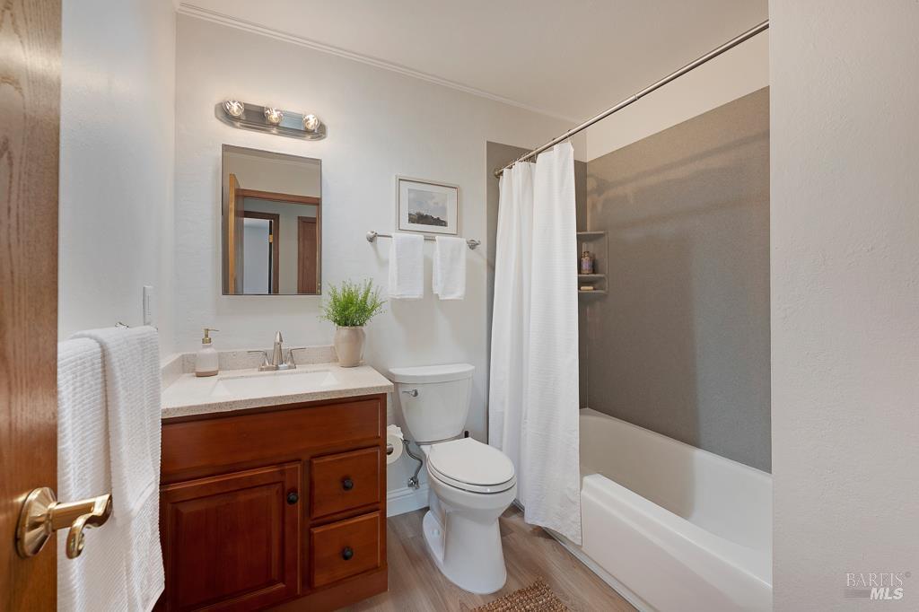 Detail Gallery Image 18 of 37 For 5012 Parkhurst Dr, Santa Rosa,  CA 95409 - 4 Beds | 2 Baths