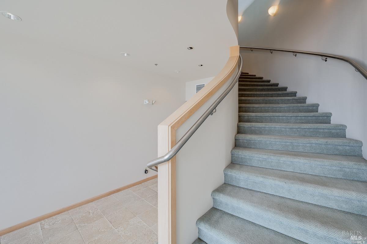Detail Gallery Image 12 of 37 For 599 Bridgeway Unkn, Sausalito,  CA 94965 - – Beds | – Baths