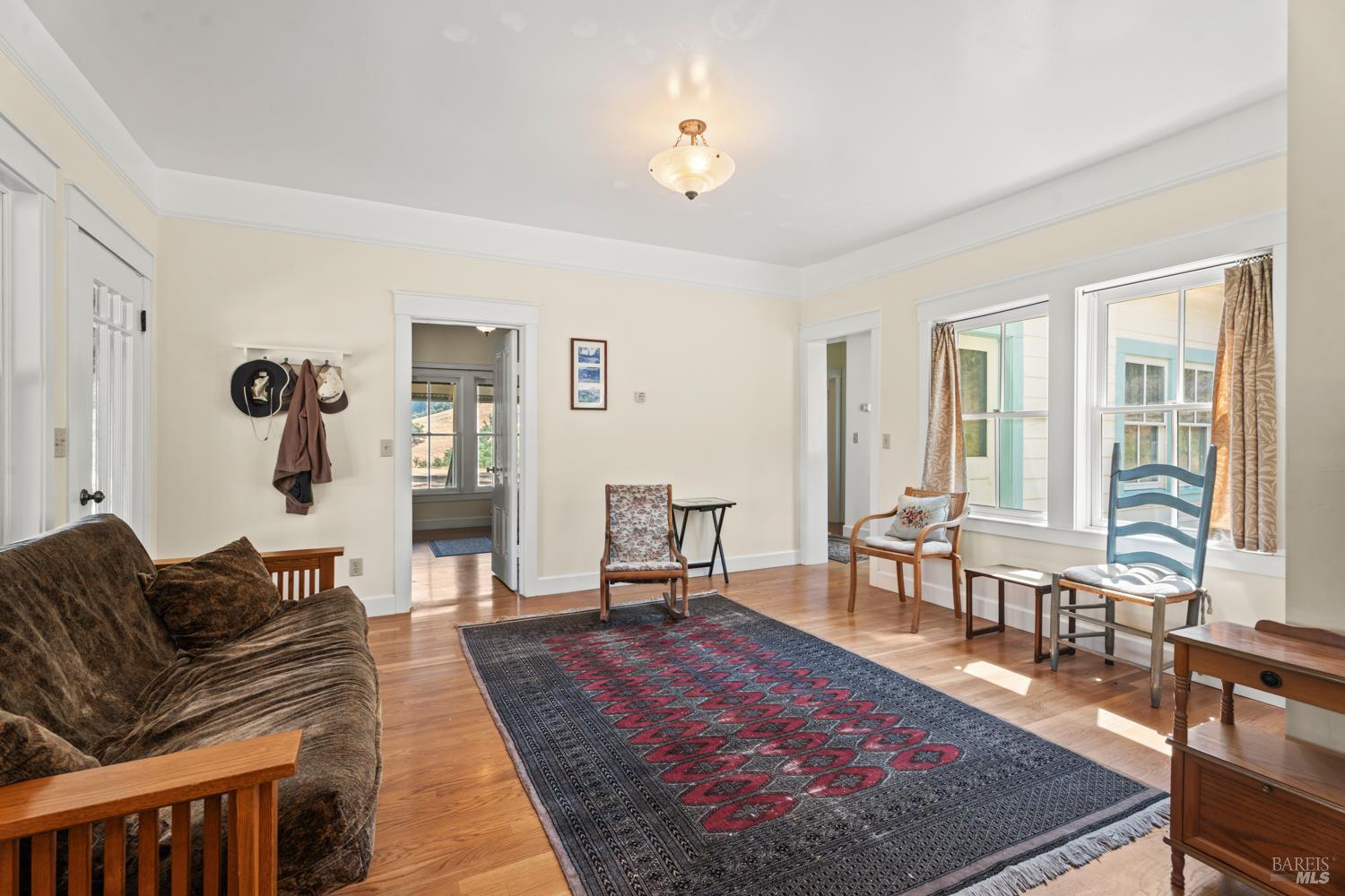 Detail Gallery Image 5 of 29 For 28000 Ridgeway Hwy, Potter Valley,  CA 95490 - 3 Beds | 1/1 Baths