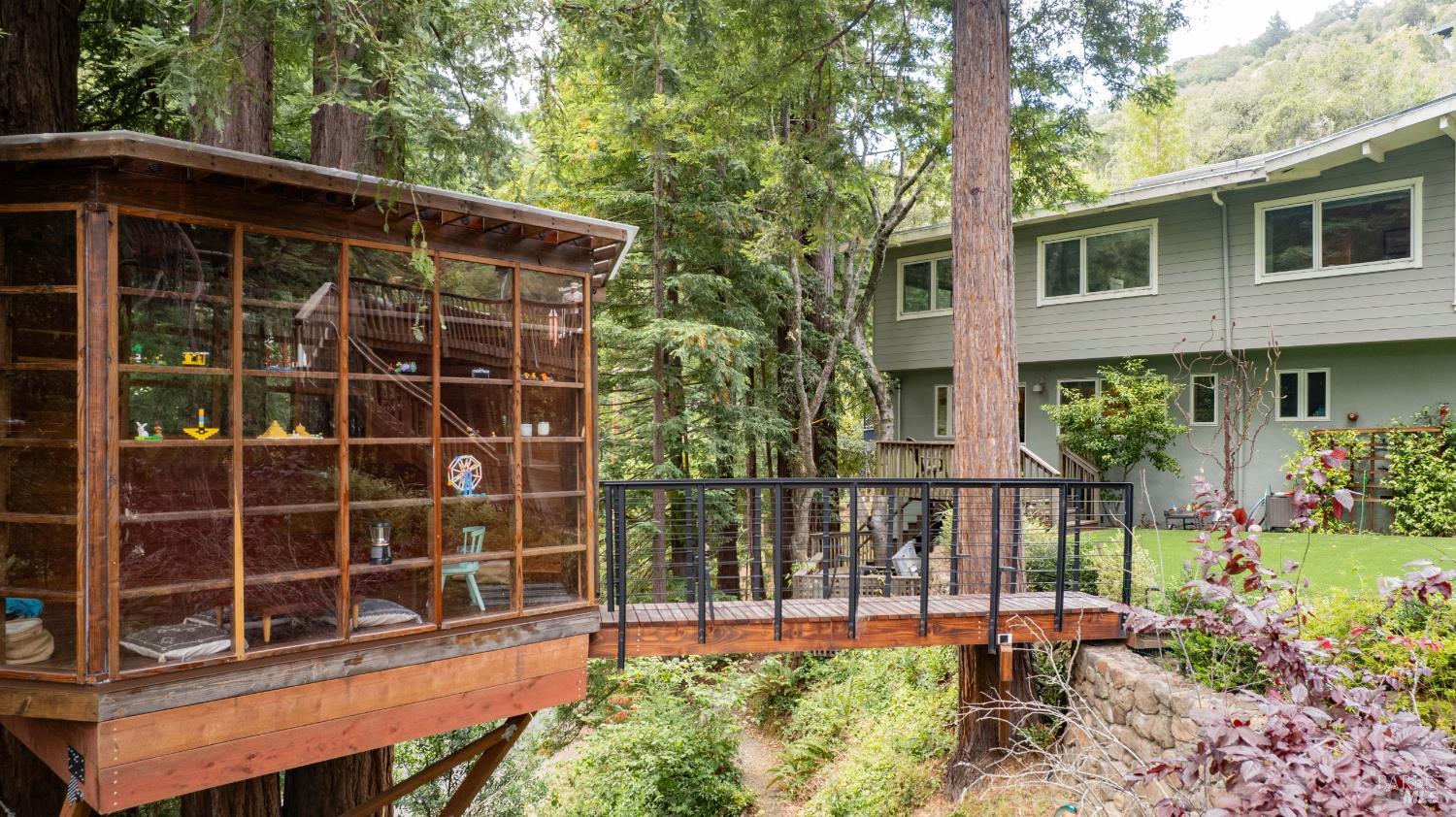 Detail Gallery Image 43 of 63 For 31 Glen Dr, Mill Valley,  CA 94941 - 4 Beds | 4 Baths