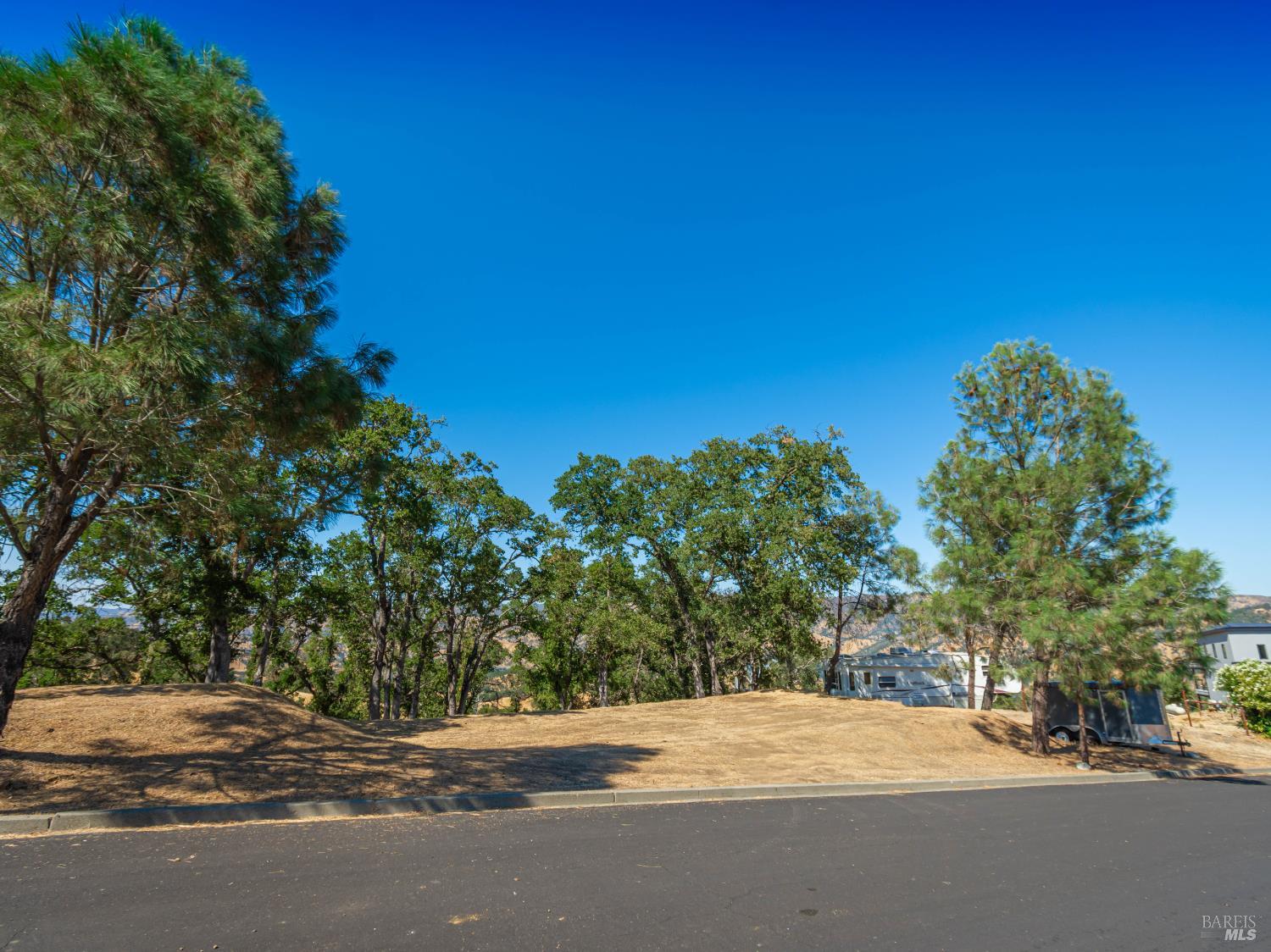 Detail Gallery Image 16 of 31 For 414 Woodhaven Ct, Napa,  CA 94558 - – Beds | – Baths