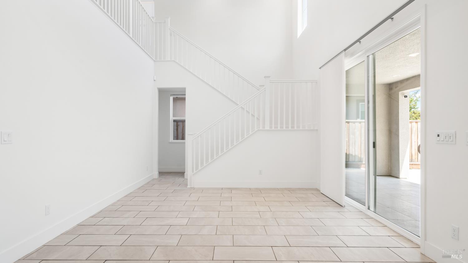 Detail Gallery Image 24 of 81 For 1421 Oak Cir, Rohnert Park,  CA 94928 - 4 Beds | 3/1 Baths