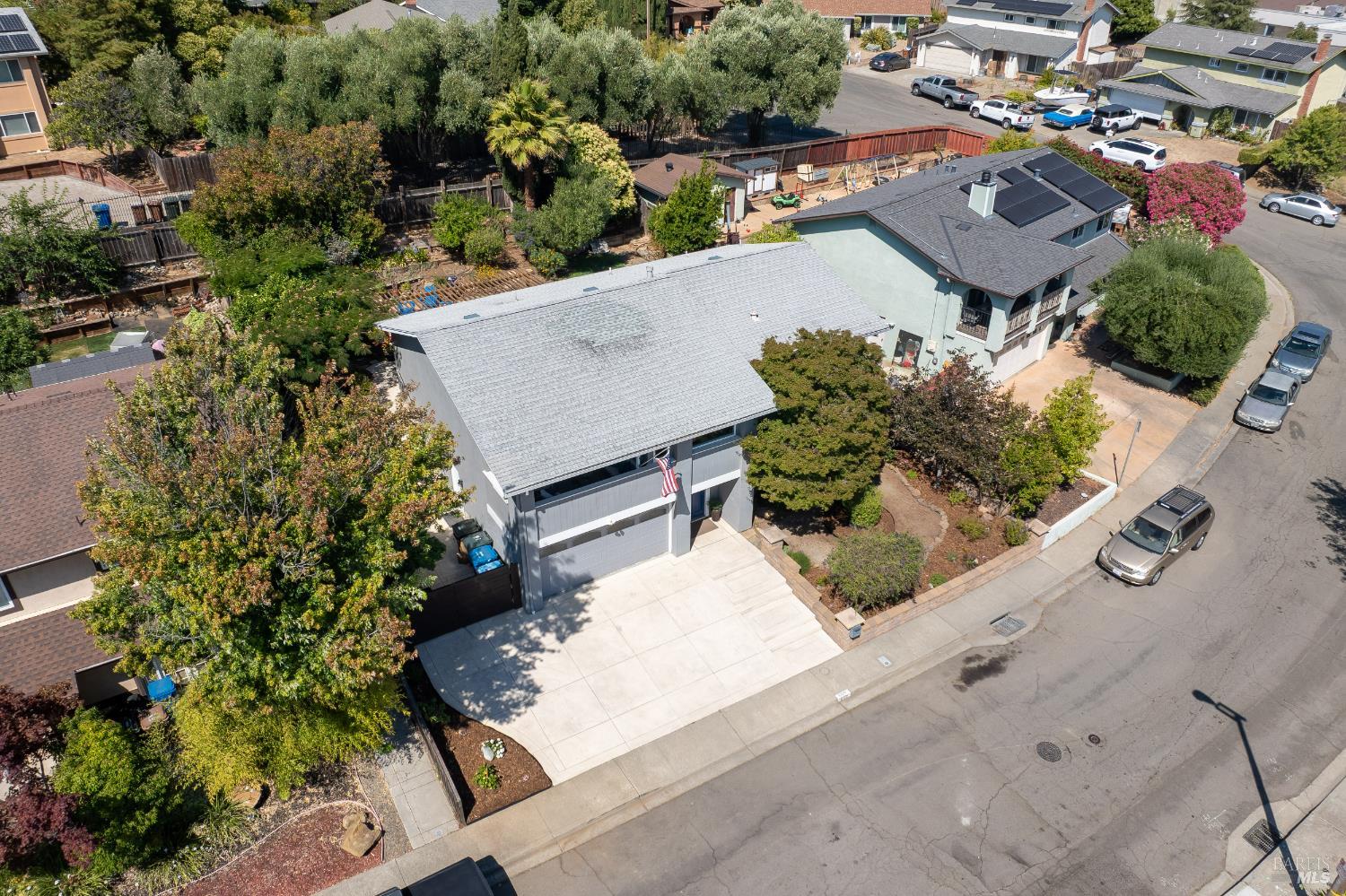 Detail Gallery Image 45 of 54 For 1229 Monte Vista Ct, Benicia,  CA 94510 - 4 Beds | 3 Baths