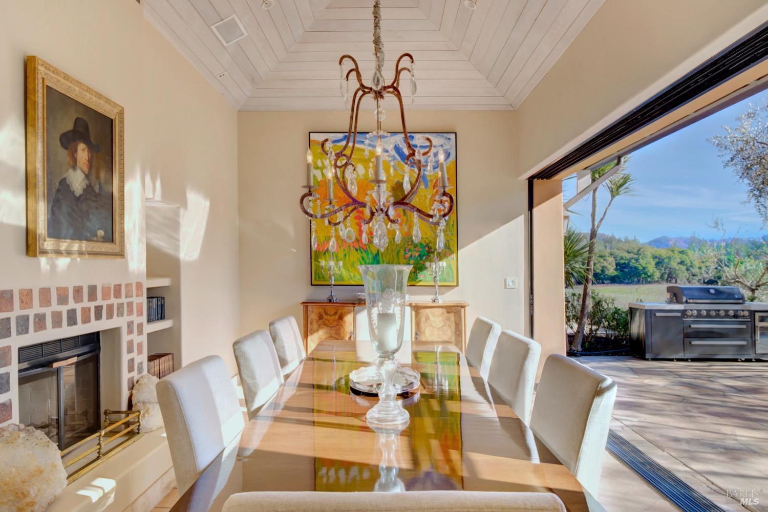 Detail Gallery Image 13 of 98 For 8320 Franz Valley Rd, Calistoga,  CA 94515 - 8 Beds | 8/2 Baths