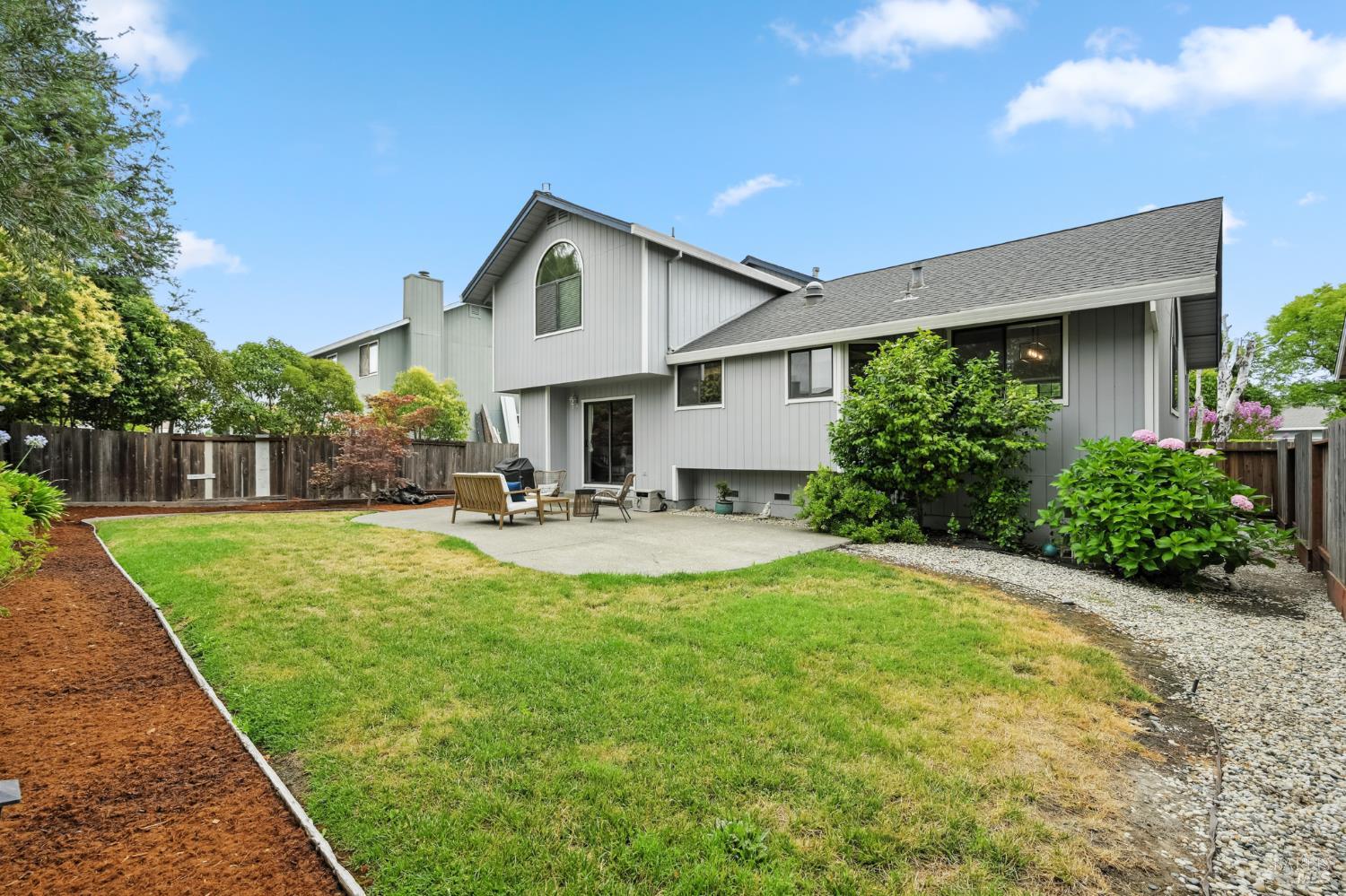 Detail Gallery Image 53 of 54 For 519 Mallory Ave, Windsor,  CA 95492 - 4 Beds | 2/1 Baths