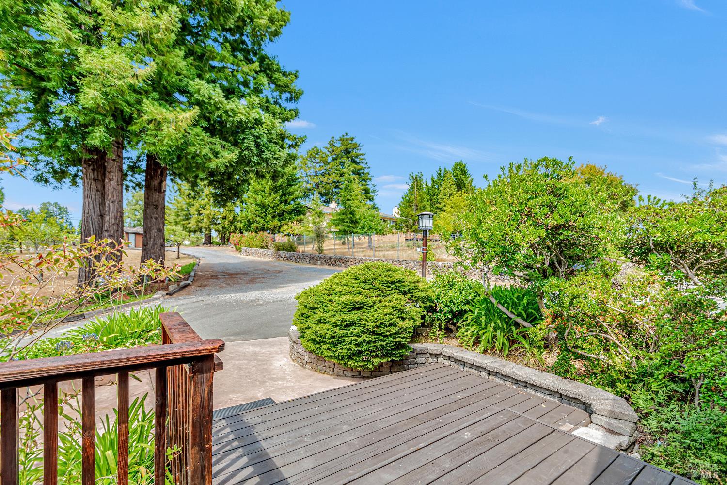 Detail Gallery Image 5 of 63 For 3415 Harrison Grade Rd, Sebastopol,  CA 95472 - 3 Beds | 3 Baths