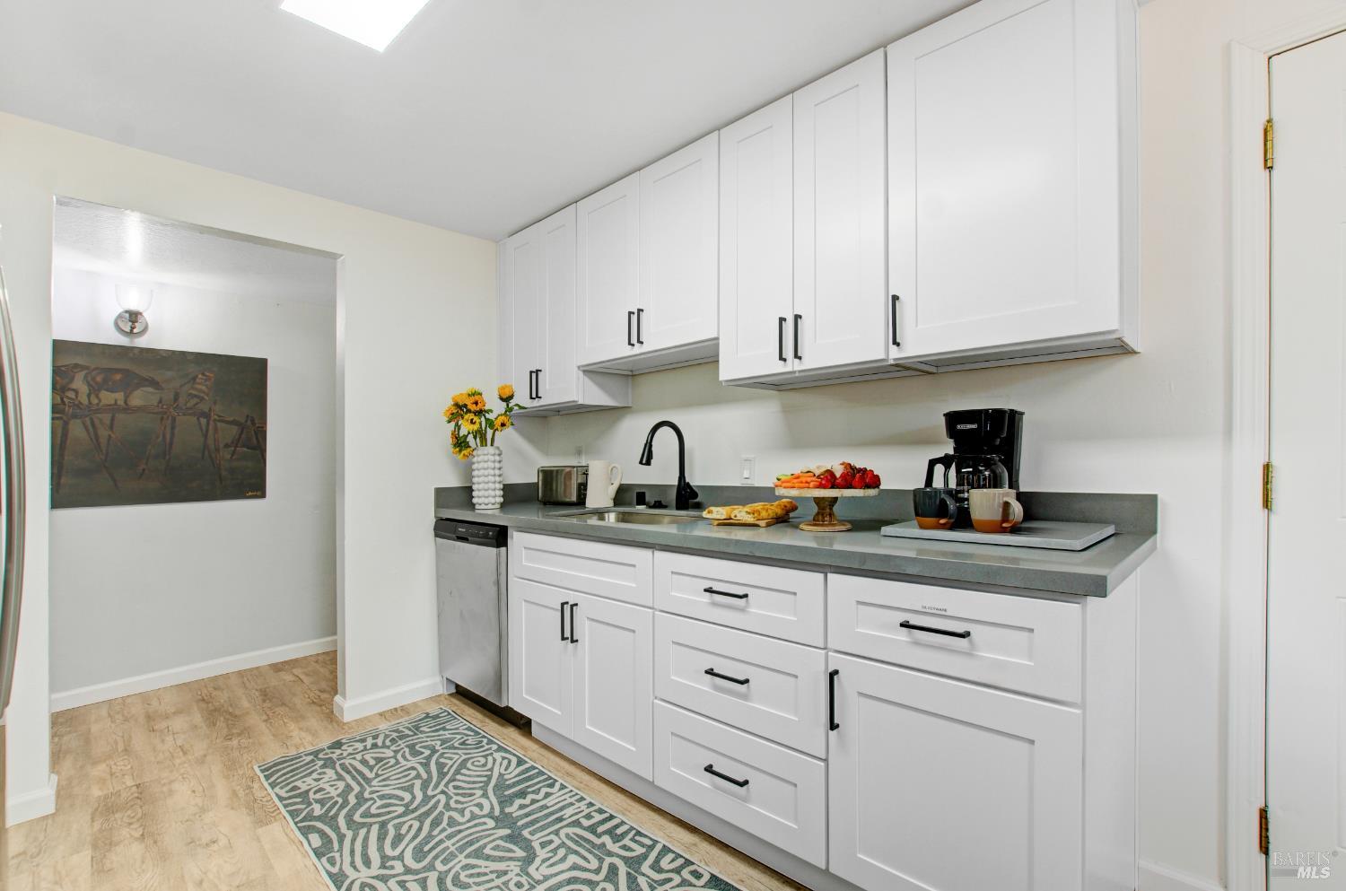 Detail Gallery Image 17 of 36 For 2721 Comanche St, Santa Rosa,  CA 95403 - 3 Beds | 2 Baths