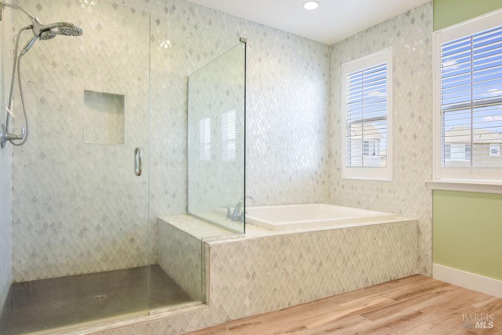 Detail Gallery Image 18 of 29 For 2580 Peterson Creek Dr, Santa Rosa,  CA 95403 - 4 Beds | 3 Baths