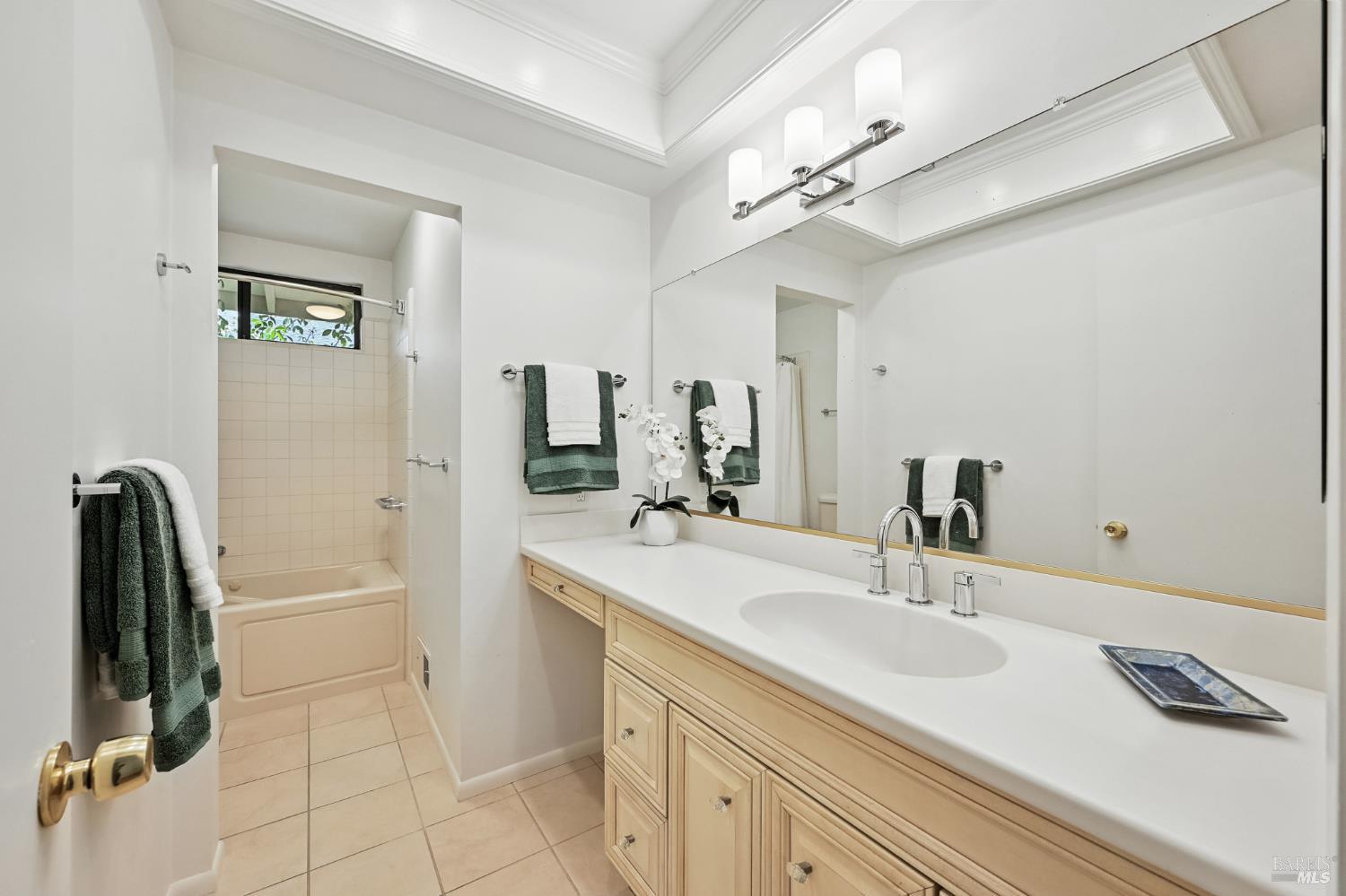 Detail Gallery Image 30 of 42 For 6840 Oakmont Dr, Santa Rosa,  CA 95409 - 4 Beds | 2 Baths