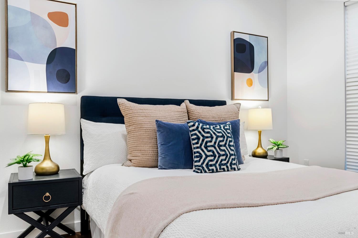 Detail Gallery Image 32 of 51 For 1655 2nd St #306,  Napa,  CA 94559 - 3 Beds | 3/1 Baths