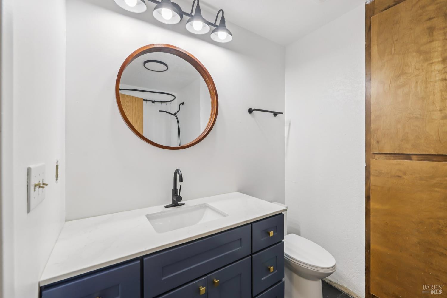 Detail Gallery Image 15 of 32 For 309 Nancy Ln, Vacaville,  CA 95687 - 3 Beds | 2 Baths