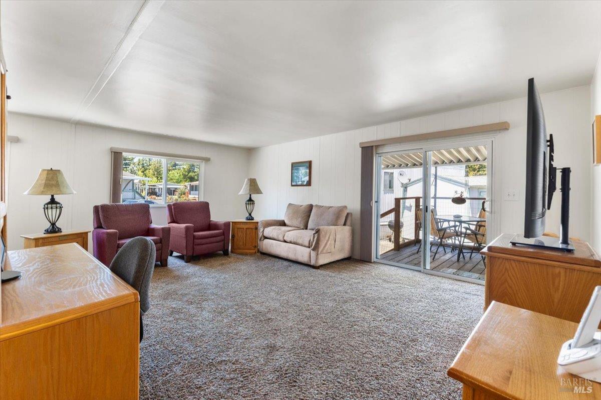 Detail Gallery Image 4 of 26 For 211 W Seven Flags Cir, Sonoma,  CA 95476 - 2 Beds | 2 Baths