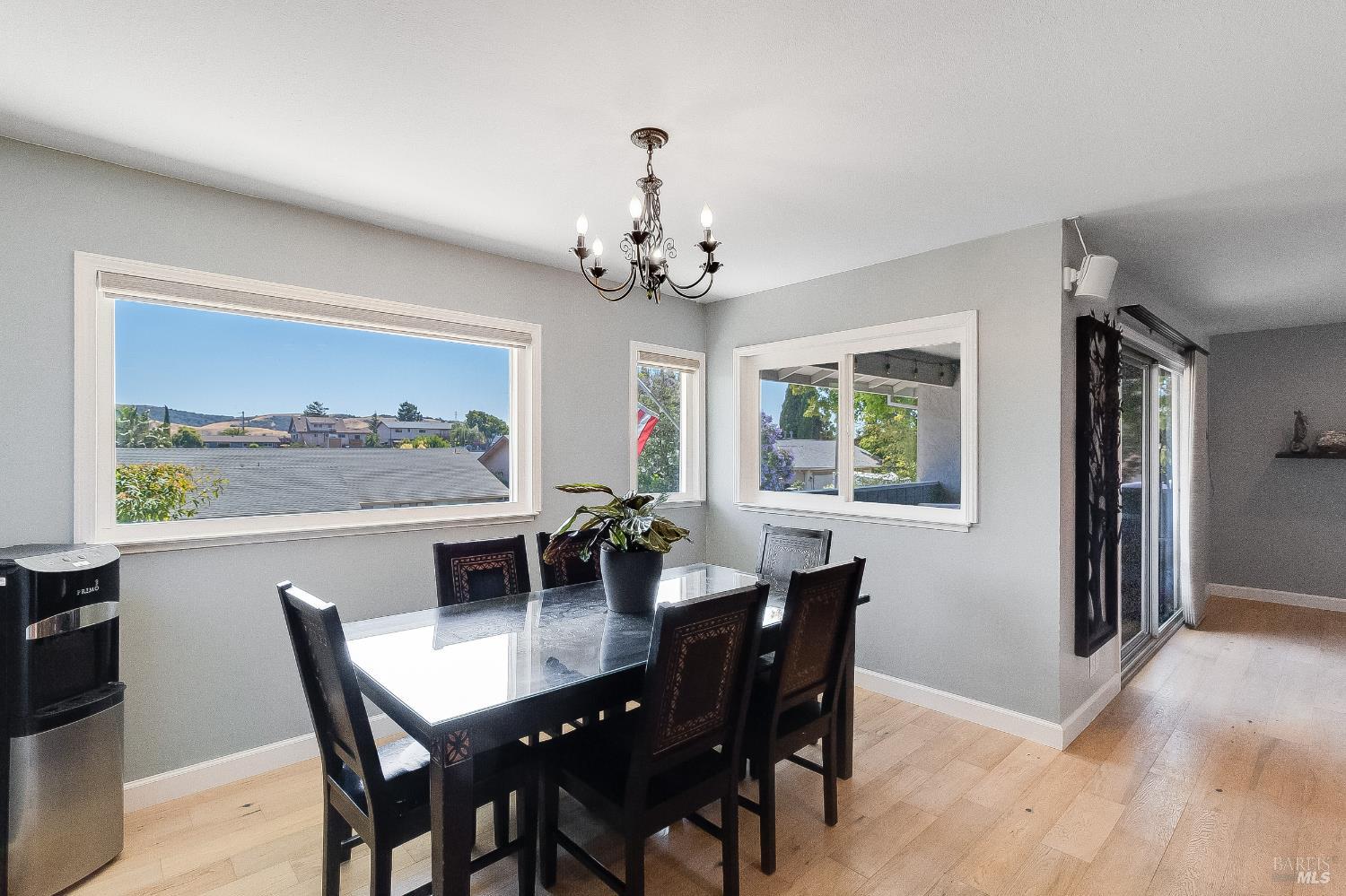 Detail Gallery Image 20 of 54 For 1229 Monte Vista Ct, Benicia,  CA 94510 - 4 Beds | 3 Baths