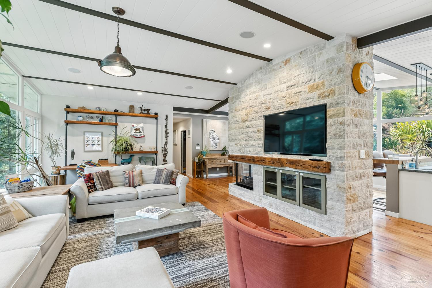 Detail Gallery Image 13 of 63 For 31 Glen Dr, Mill Valley,  CA 94941 - 4 Beds | 4 Baths