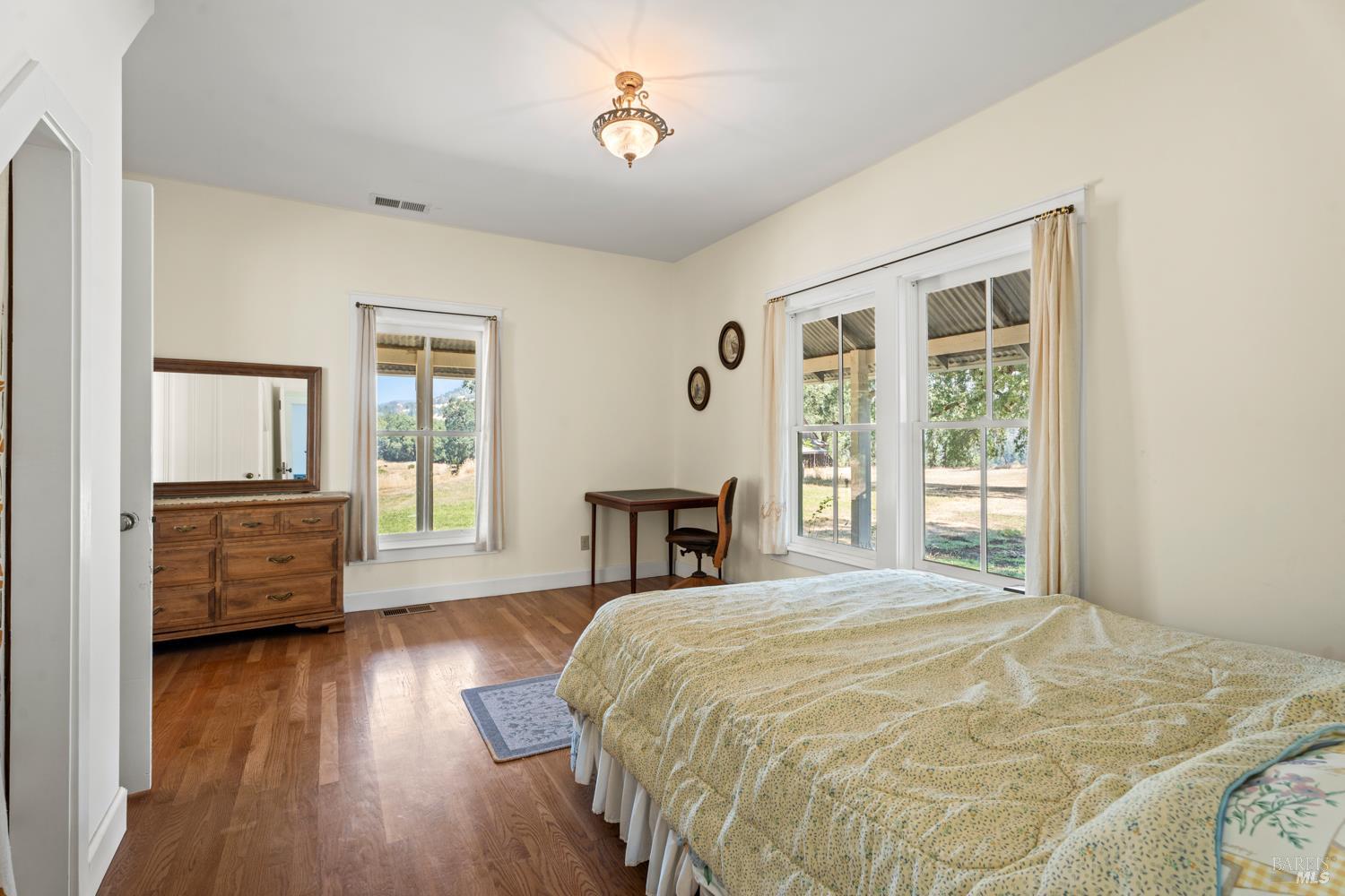 Detail Gallery Image 8 of 29 For 28000 Ridgeway Hwy, Potter Valley,  CA 95490 - 3 Beds | 1/1 Baths