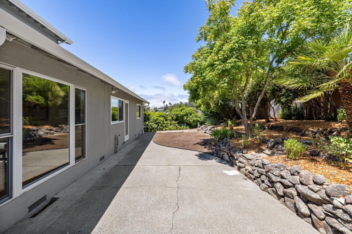Detail Gallery Image 46 of 75 For 34 Crestwood Dr, San Rafael,  CA 94901 - 4 Beds | 3 Baths