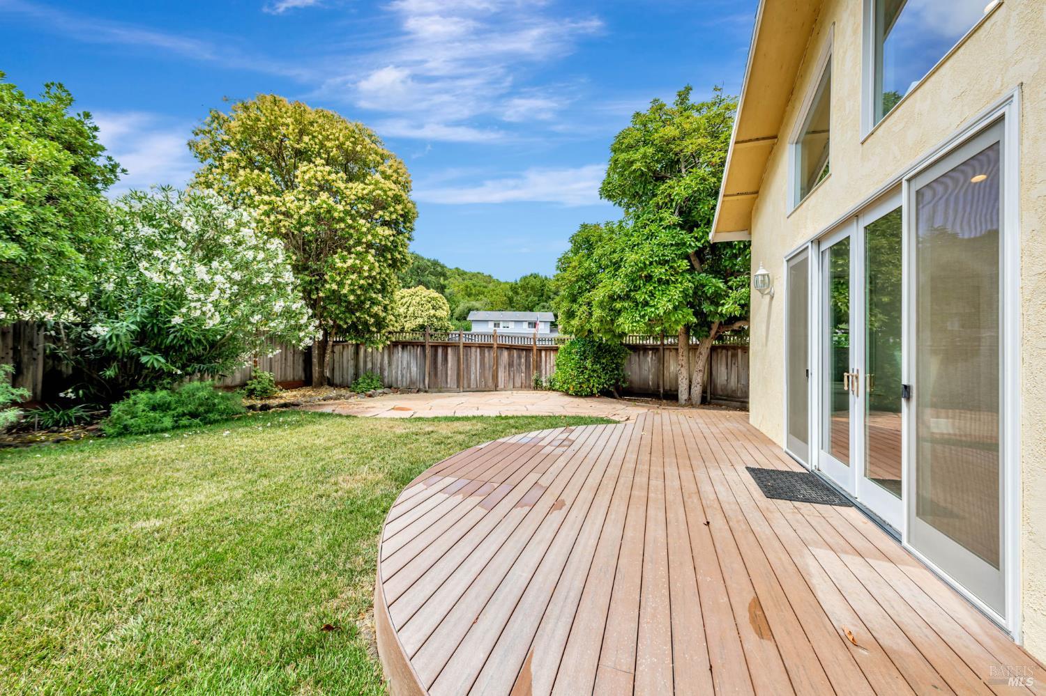 Detail Gallery Image 39 of 44 For 3 La Noche Ct, Novato,  CA 94945 - 4 Beds | 3 Baths