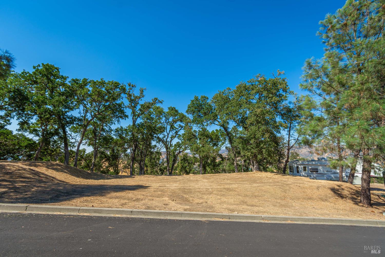 Detail Gallery Image 17 of 31 For 414 Woodhaven Ct, Napa,  CA 94558 - – Beds | – Baths