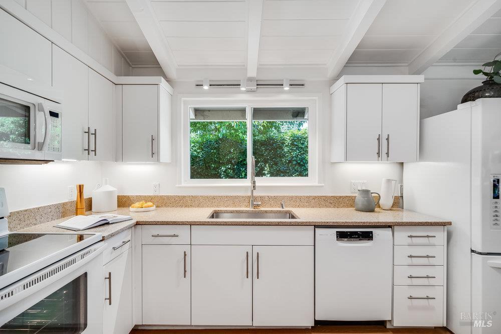 Detail Gallery Image 18 of 65 For 278 Laurel Ave, Kenwood,  CA 95452 - 4 Beds | 2 Baths