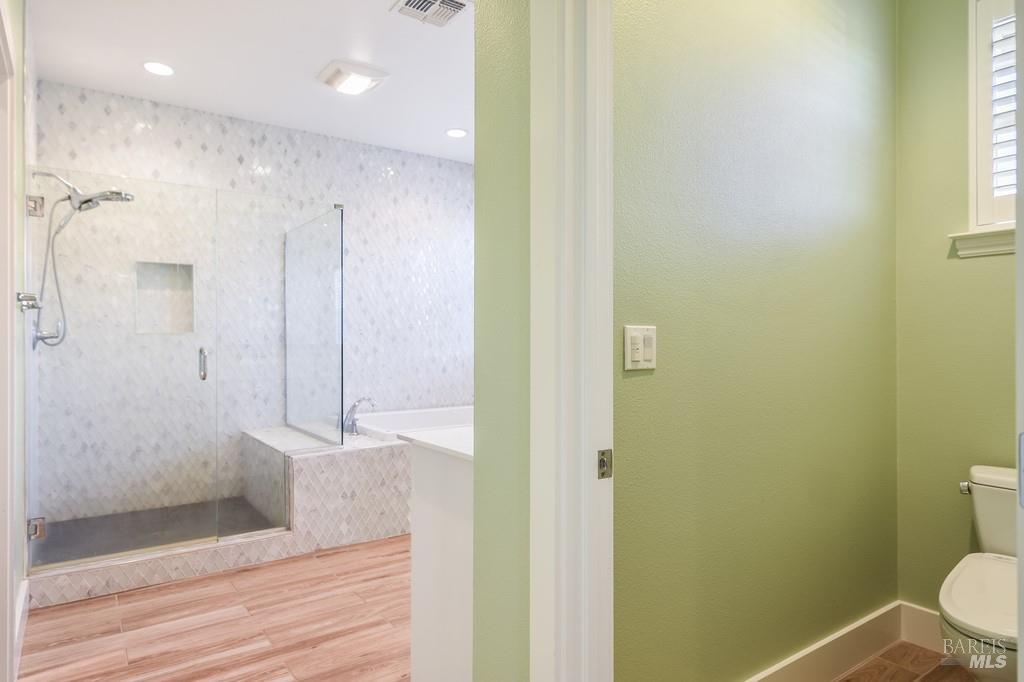 Detail Gallery Image 20 of 29 For 2580 Peterson Creek Dr, Santa Rosa,  CA 95403 - 4 Beds | 3 Baths