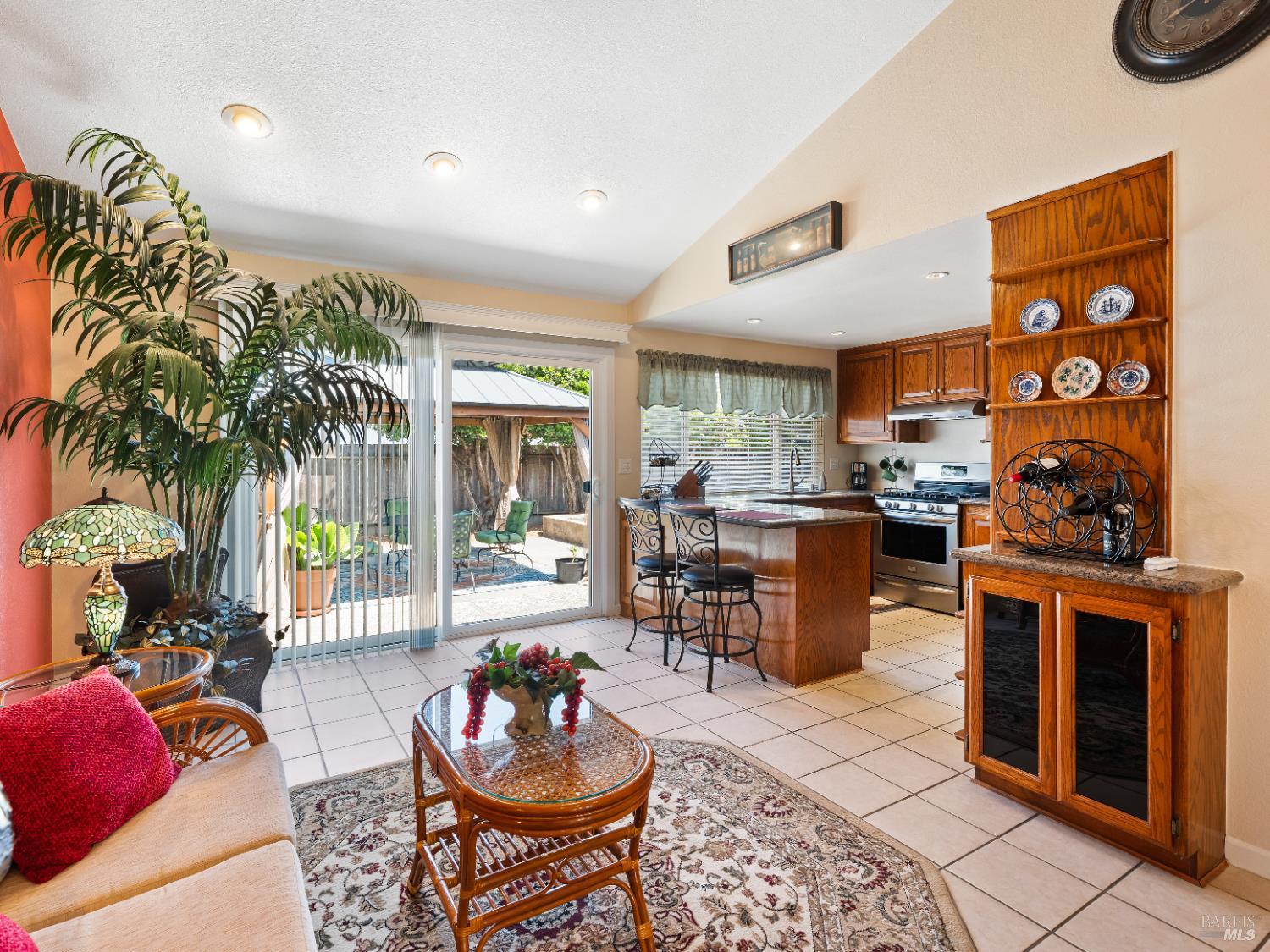 Detail Gallery Image 5 of 47 For 1512 Mayflower Pl, Santa Rosa,  CA 95403 - 3 Beds | 2 Baths
