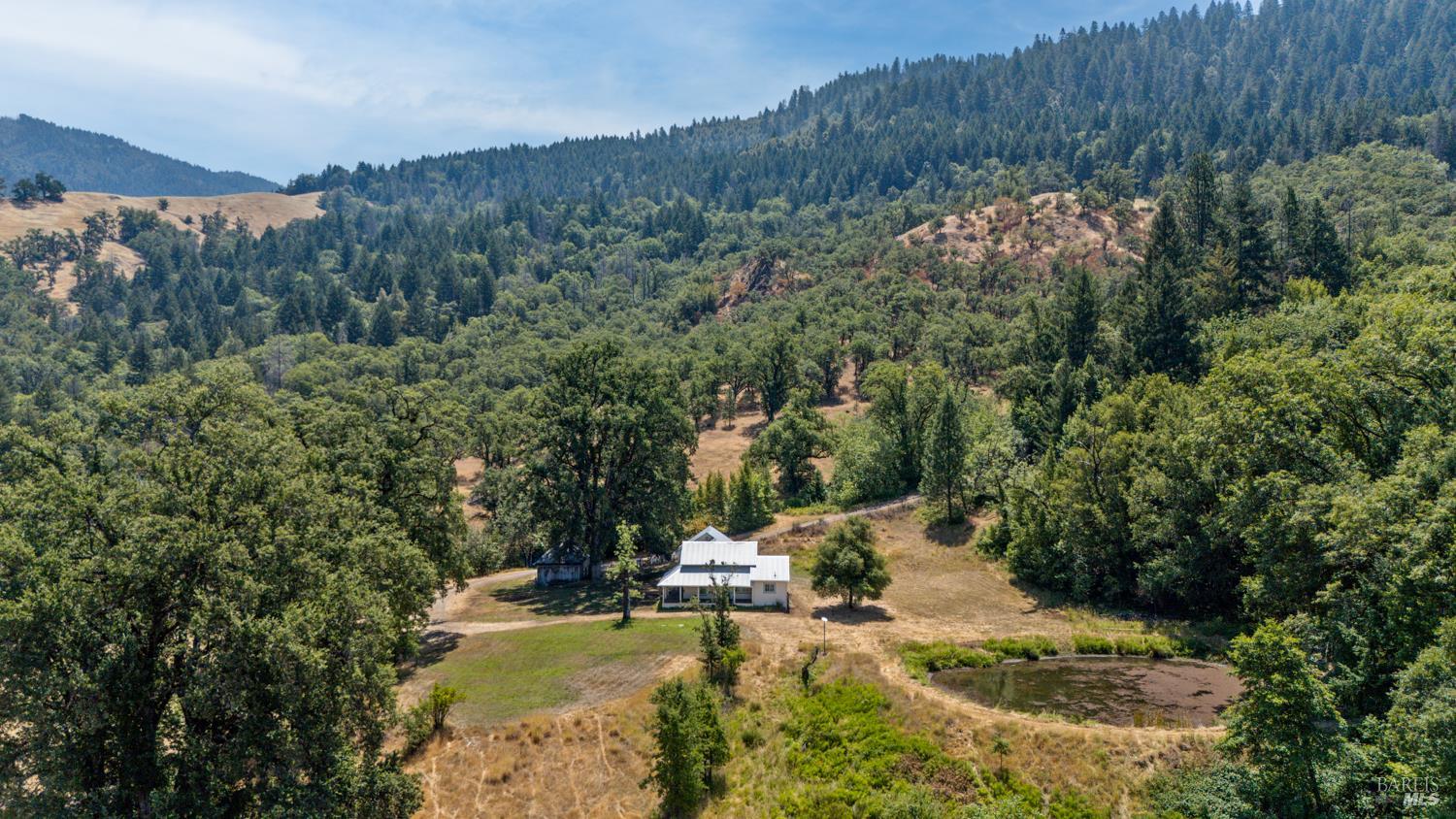 Detail Gallery Image 2 of 29 For 28000 Ridgeway Hwy, Potter Valley,  CA 95490 - 3 Beds | 1/1 Baths