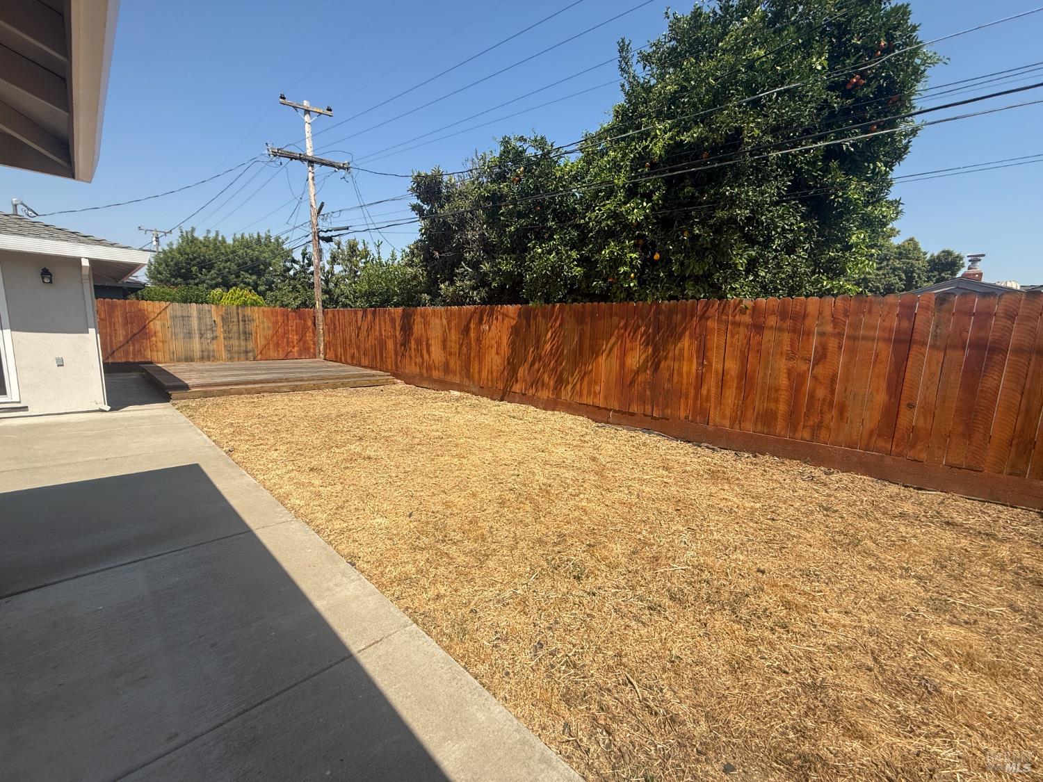 Detail Gallery Image 12 of 12 For 660 W F St, Dixon,  CA 95620 - 4 Beds | 2 Baths