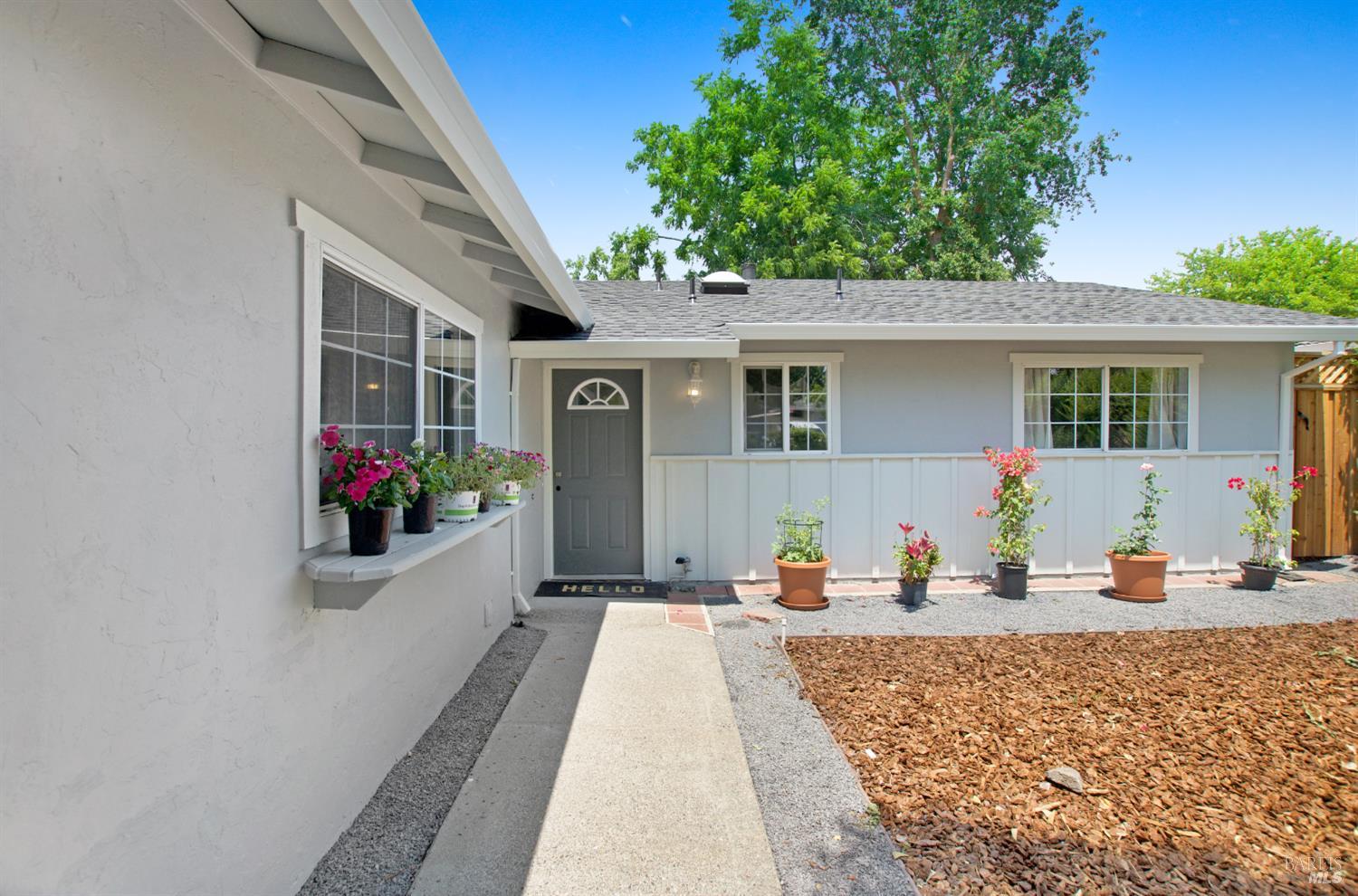 Detail Gallery Image 35 of 36 For 2721 Comanche St, Santa Rosa,  CA 95403 - 3 Beds | 2 Baths