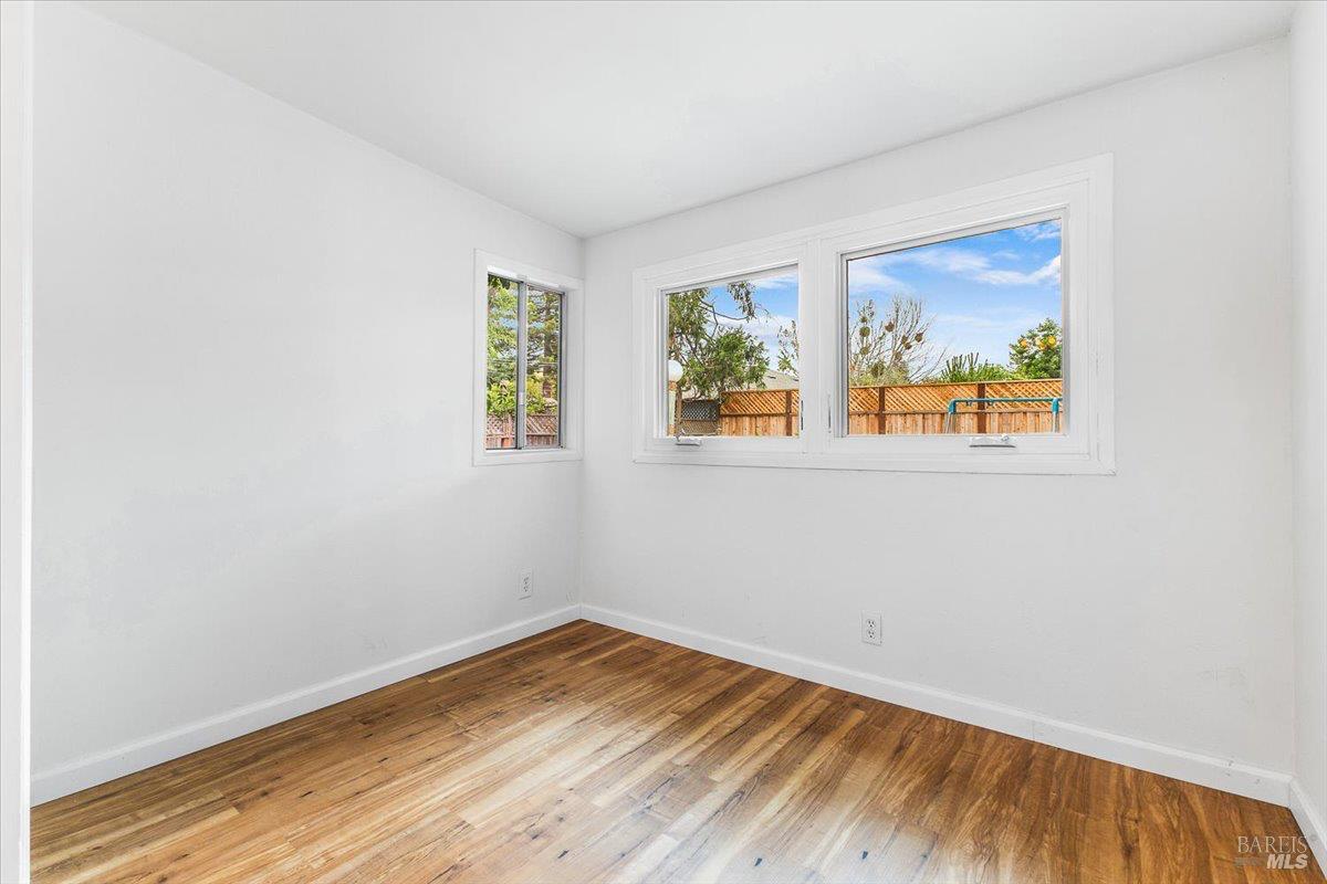 Detail Gallery Image 22 of 37 For 1146 Evans Dr, Santa Rosa,  CA 95405 - 4 Beds | 2 Baths