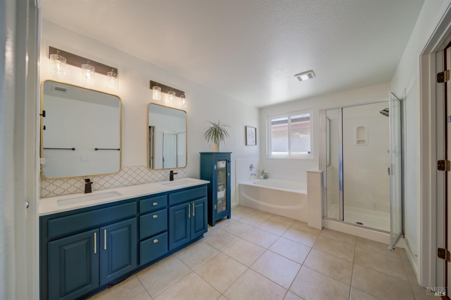 Detail Gallery Image 24 of 52 For 578 Tawny Lake Pl, Fairfield,  CA 94534 - 4 Beds | 2/1 Baths