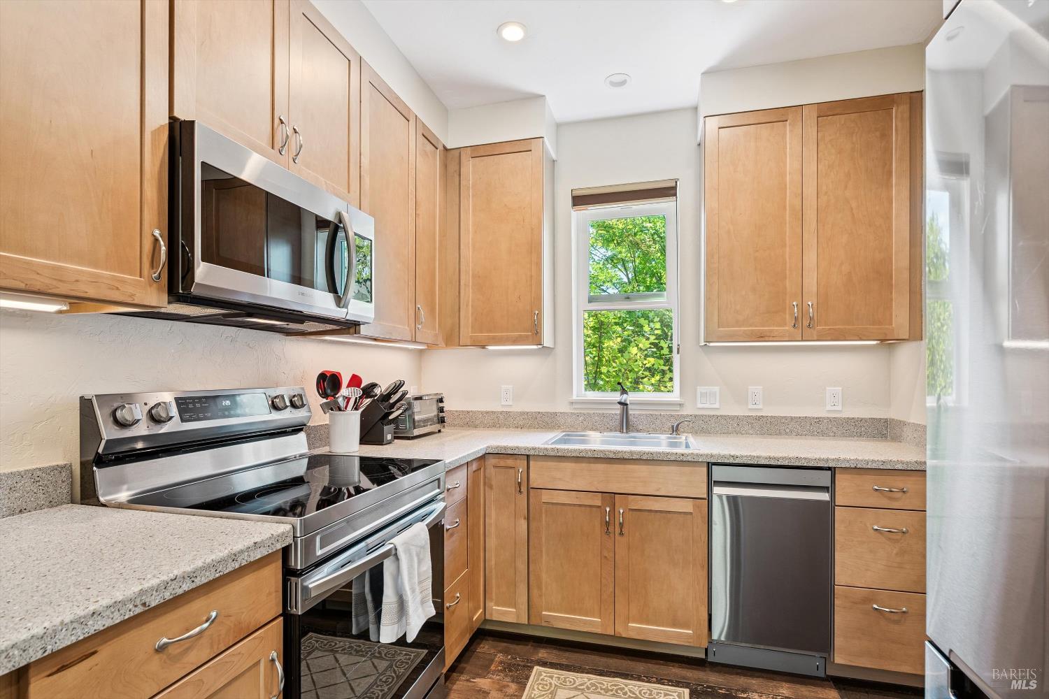 Detail Gallery Image 25 of 52 For 4165 Shook Rd, Sebastopol,  CA 95472 - 3 Beds | 2 Baths