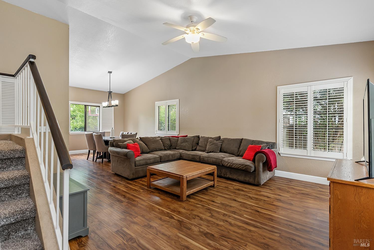 Detail Gallery Image 6 of 40 For 1180 Wieling Way, Petaluma,  CA 94954 - 3 Beds | 2/1 Baths