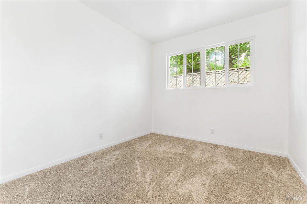 Detail Gallery Image 17 of 37 For 1146 Evans Dr, Santa Rosa,  CA 95405 - 4 Beds | 2 Baths