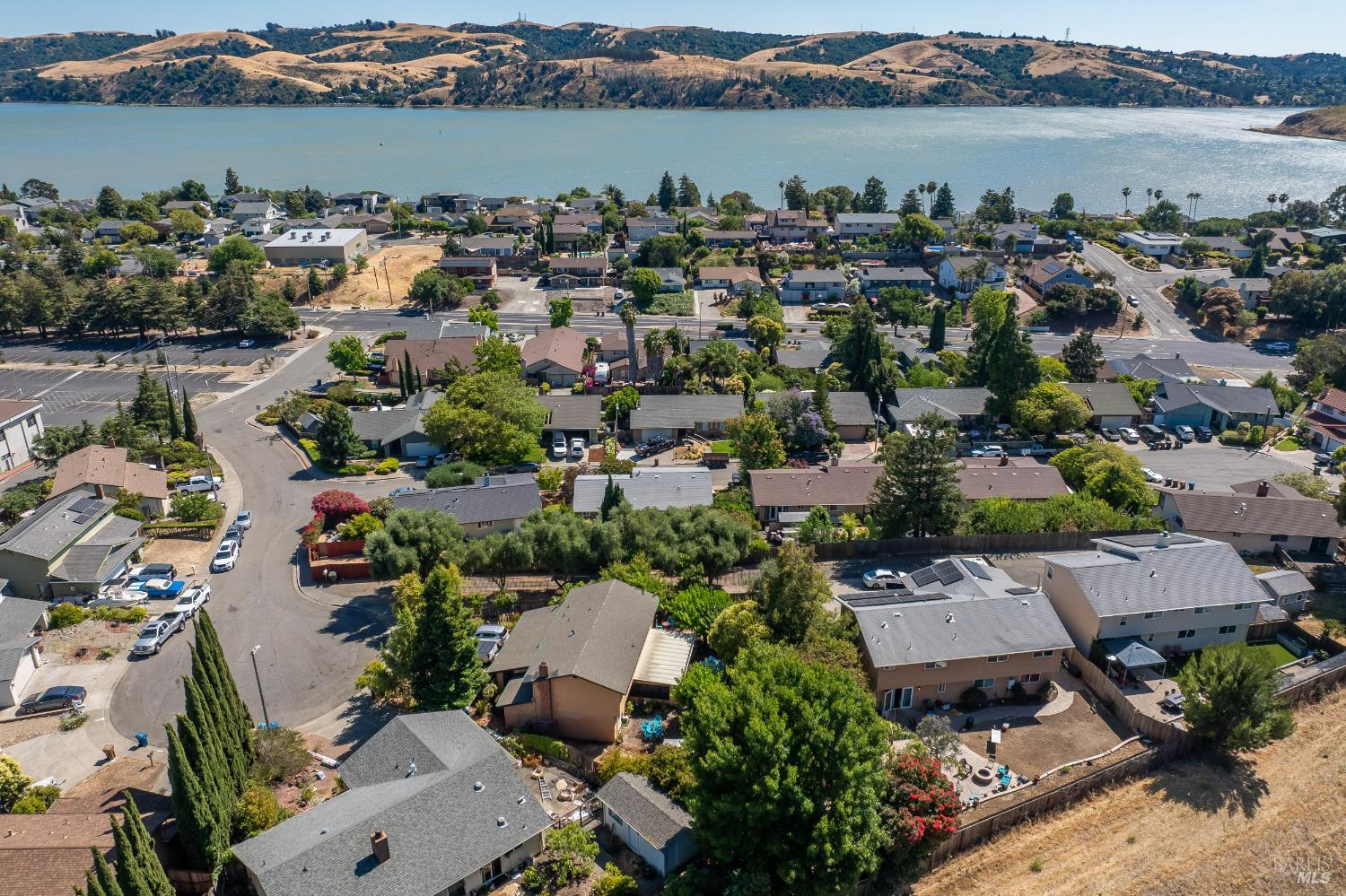 Detail Gallery Image 50 of 54 For 1229 Monte Vista Ct, Benicia,  CA 94510 - 4 Beds | 3 Baths