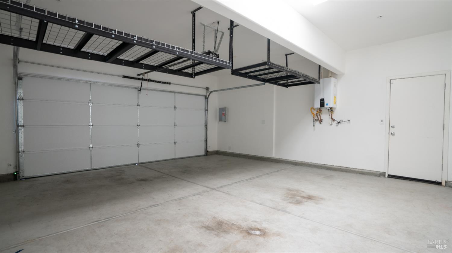 Detail Gallery Image 62 of 81 For 1421 Oak Cir, Rohnert Park,  CA 94928 - 4 Beds | 3/1 Baths