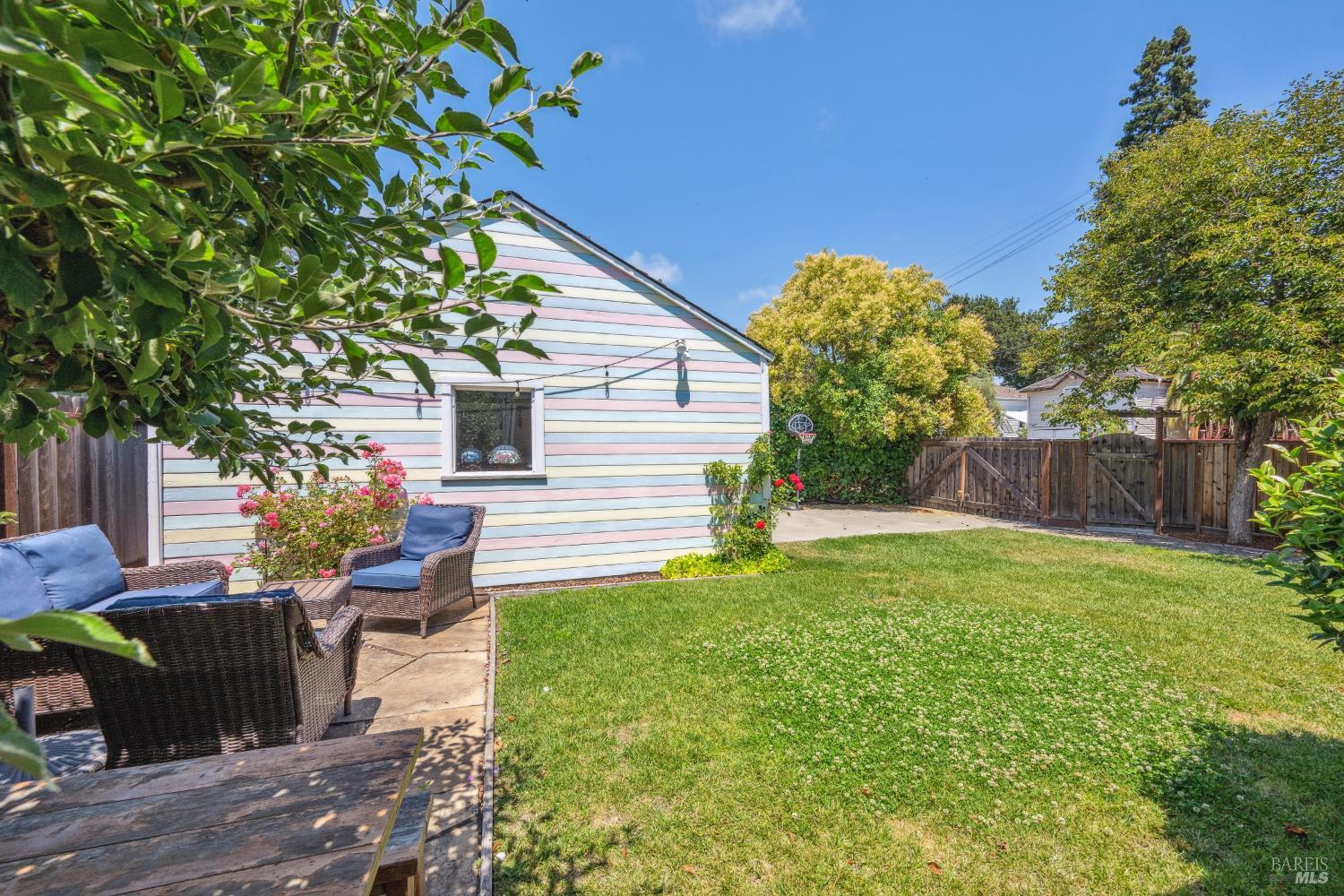 Detail Gallery Image 53 of 56 For 539 Benton St, Santa Rosa,  CA 95404 - 4 Beds | 2 Baths