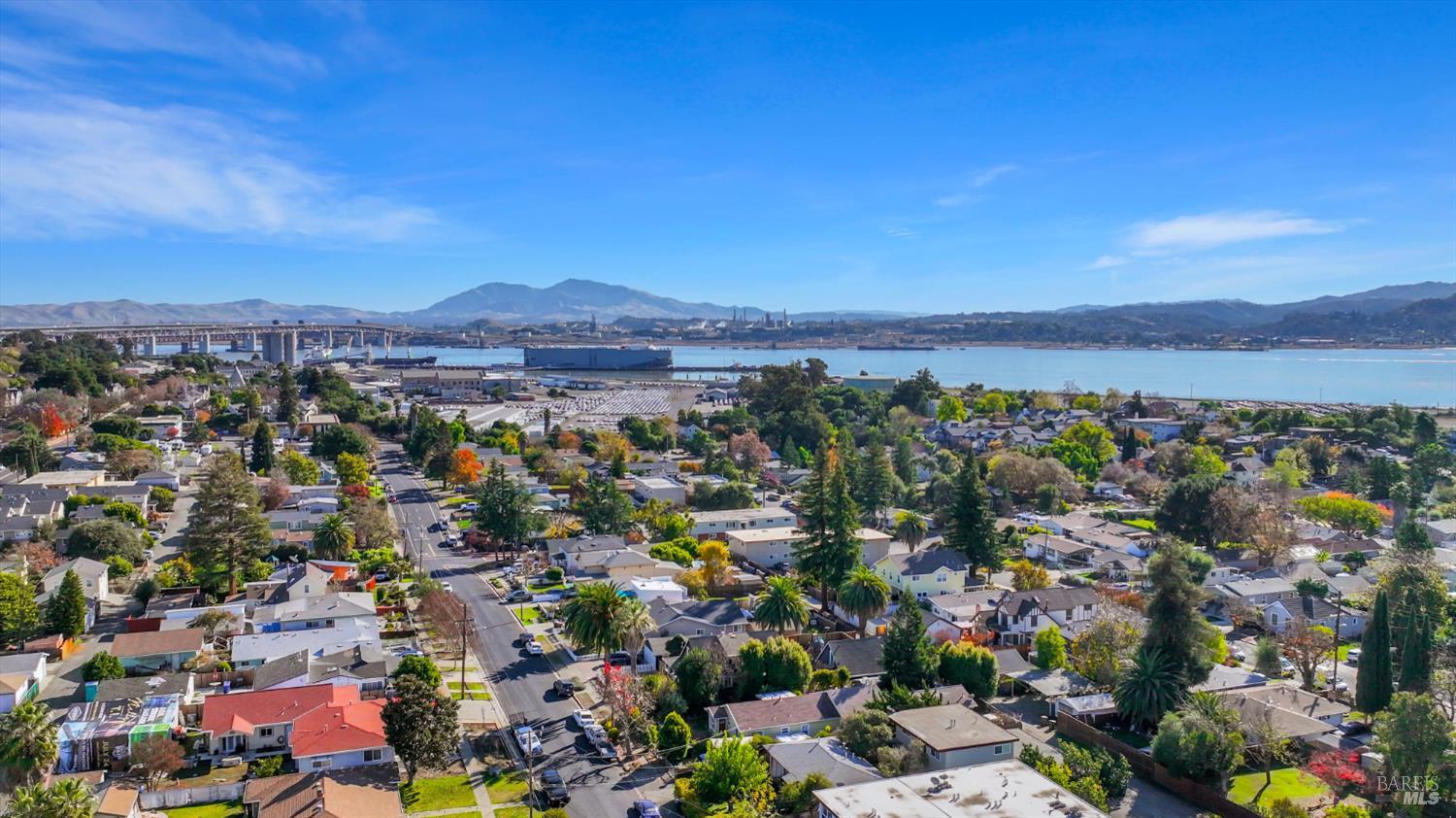 Detail Gallery Image 16 of 22 For 1125 E 5th St #B,  Benicia,  CA 94510 - – Beds | – Baths