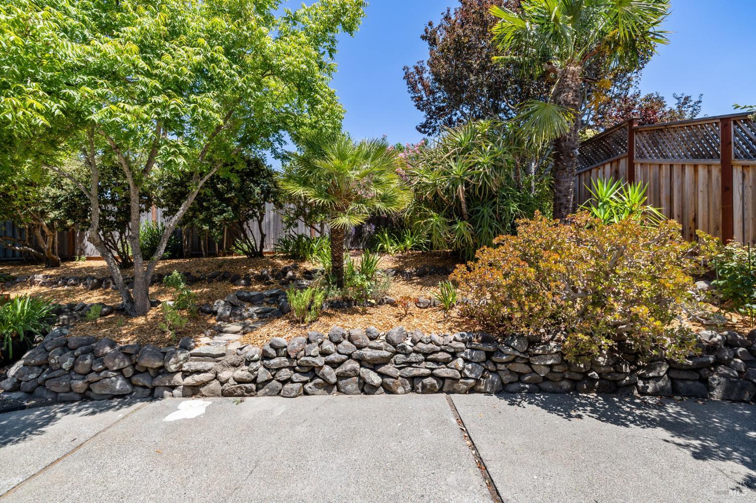 Detail Gallery Image 54 of 75 For 34 Crestwood Dr, San Rafael,  CA 94901 - 4 Beds | 3 Baths