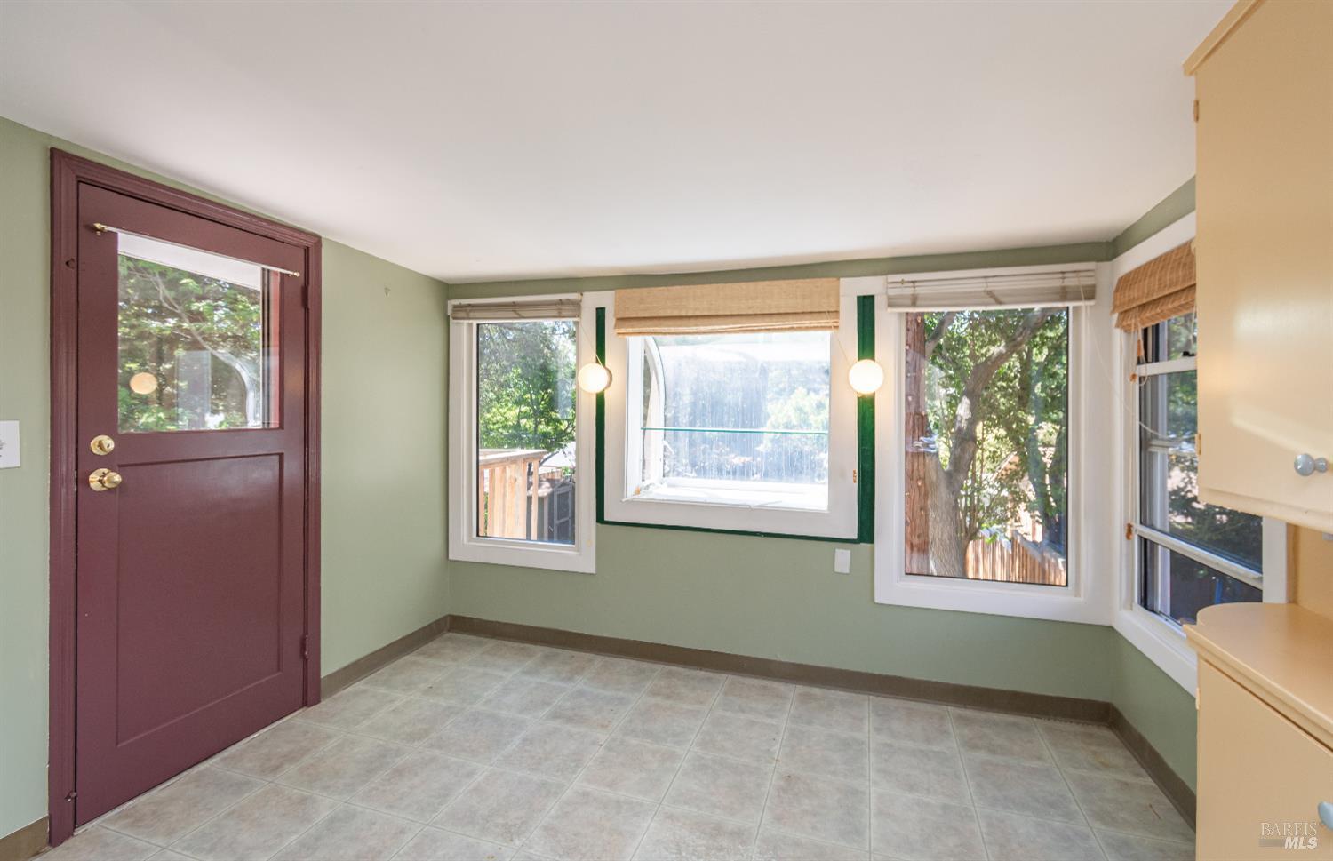 Detail Gallery Image 32 of 53 For 431 E Berna Ave, Napa,  CA 94559 - 3 Beds | 2 Baths