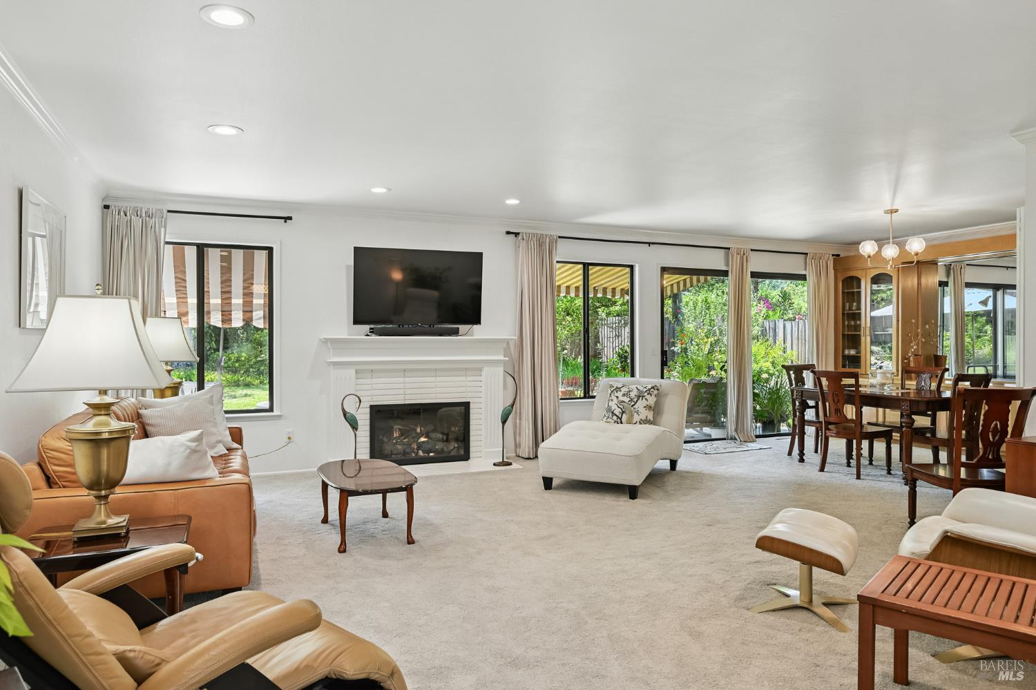 Detail Gallery Image 7 of 42 For 6840 Oakmont Dr, Santa Rosa,  CA 95409 - 4 Beds | 2 Baths