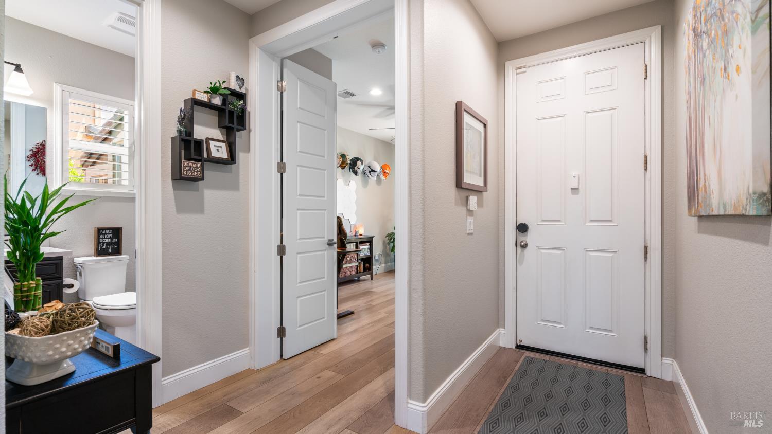 Detail Gallery Image 5 of 51 For 1504 Keats Pl, Rohnert Park,  CA 94928 - 4 Beds | 3 Baths