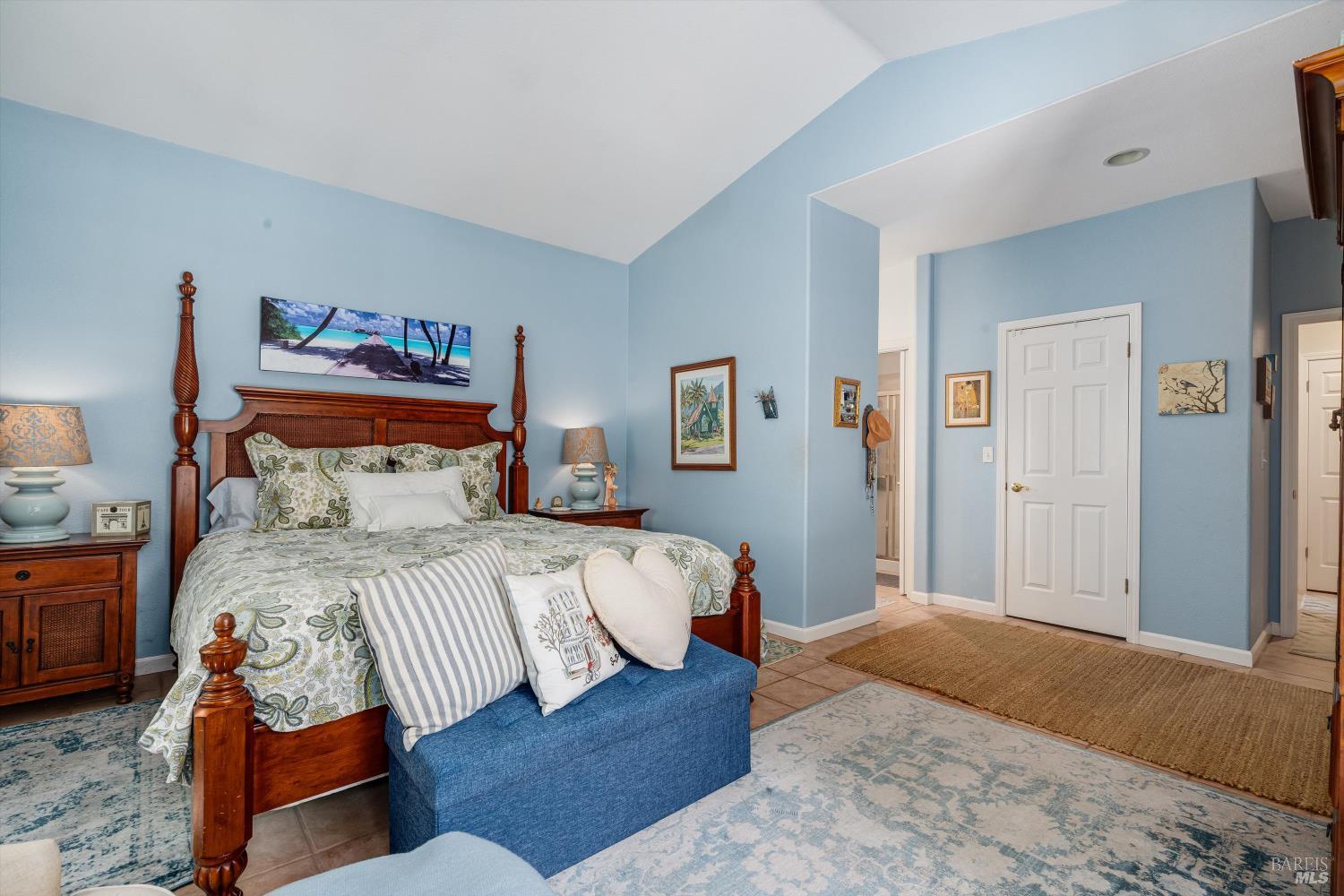 Detail Gallery Image 18 of 28 For 701 Amherst Cir, Sonoma,  CA 95476 - 3 Beds | 2 Baths