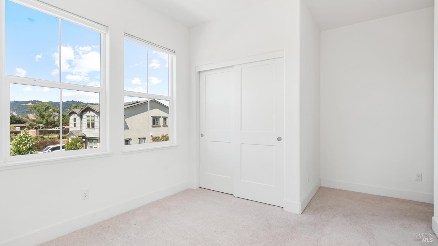 Detail Gallery Image 49 of 81 For 1421 Oak Cir, Rohnert Park,  CA 94928 - 4 Beds | 3/1 Baths