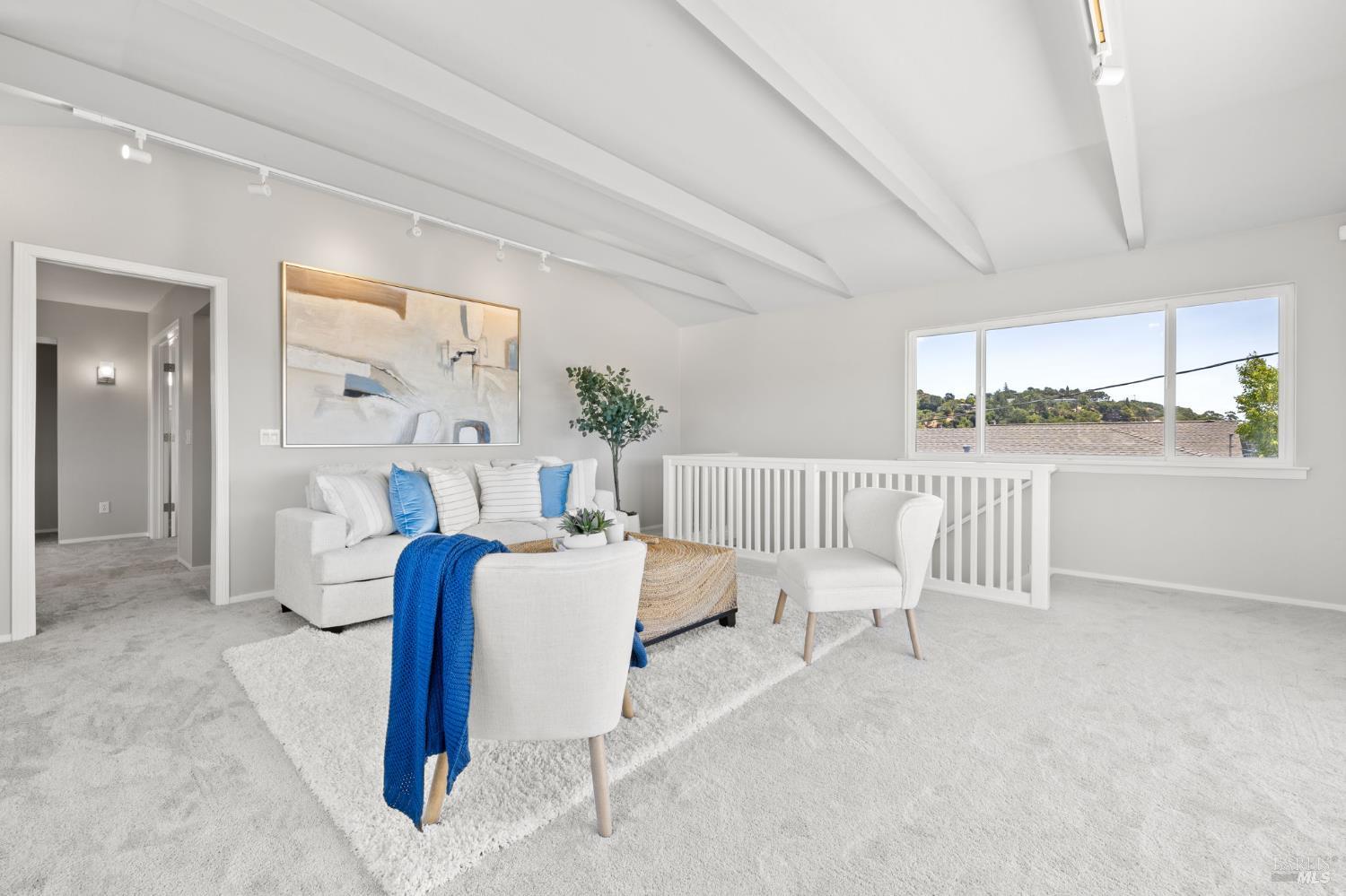 Detail Gallery Image 22 of 75 For 34 Crestwood Dr, San Rafael,  CA 94901 - 4 Beds | 3 Baths