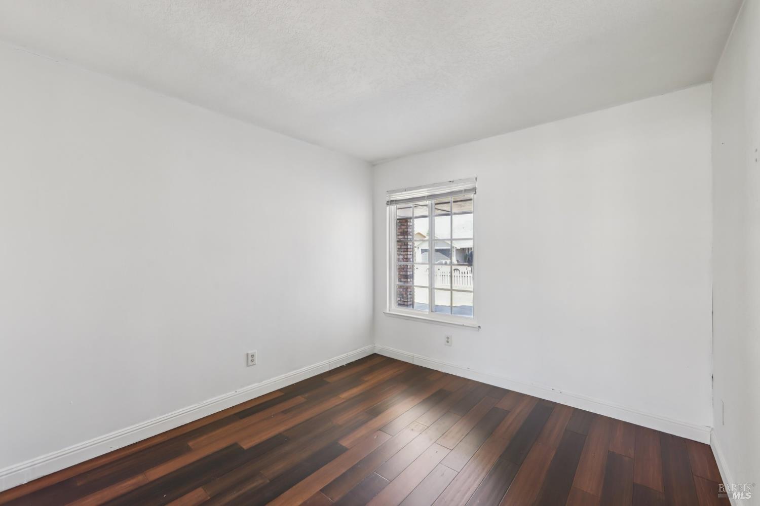 Detail Gallery Image 13 of 32 For 309 Nancy Ln, Vacaville,  CA 95687 - 3 Beds | 2 Baths