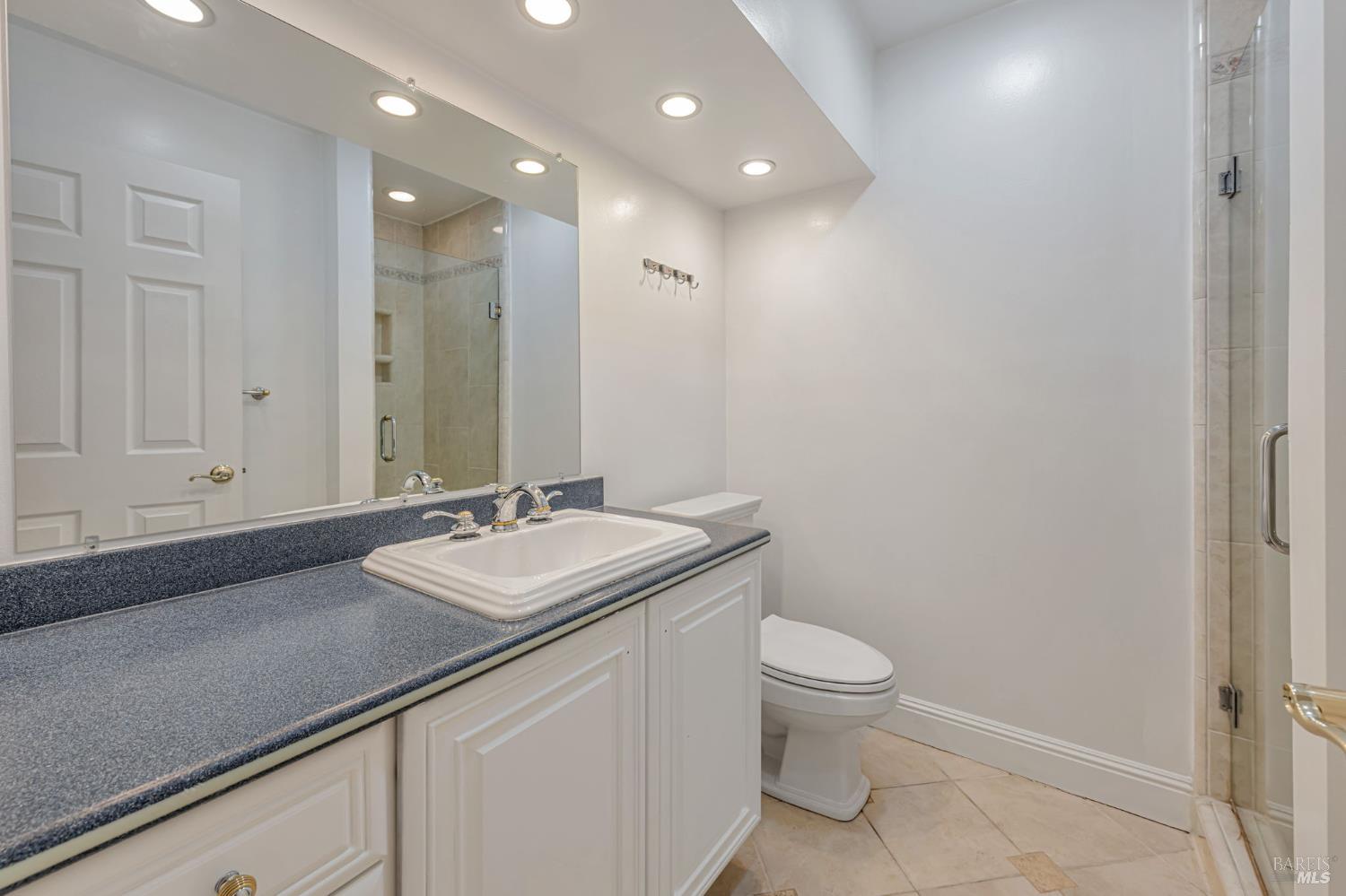 Detail Gallery Image 33 of 44 For 3 La Noche Ct, Novato,  CA 94945 - 4 Beds | 3 Baths