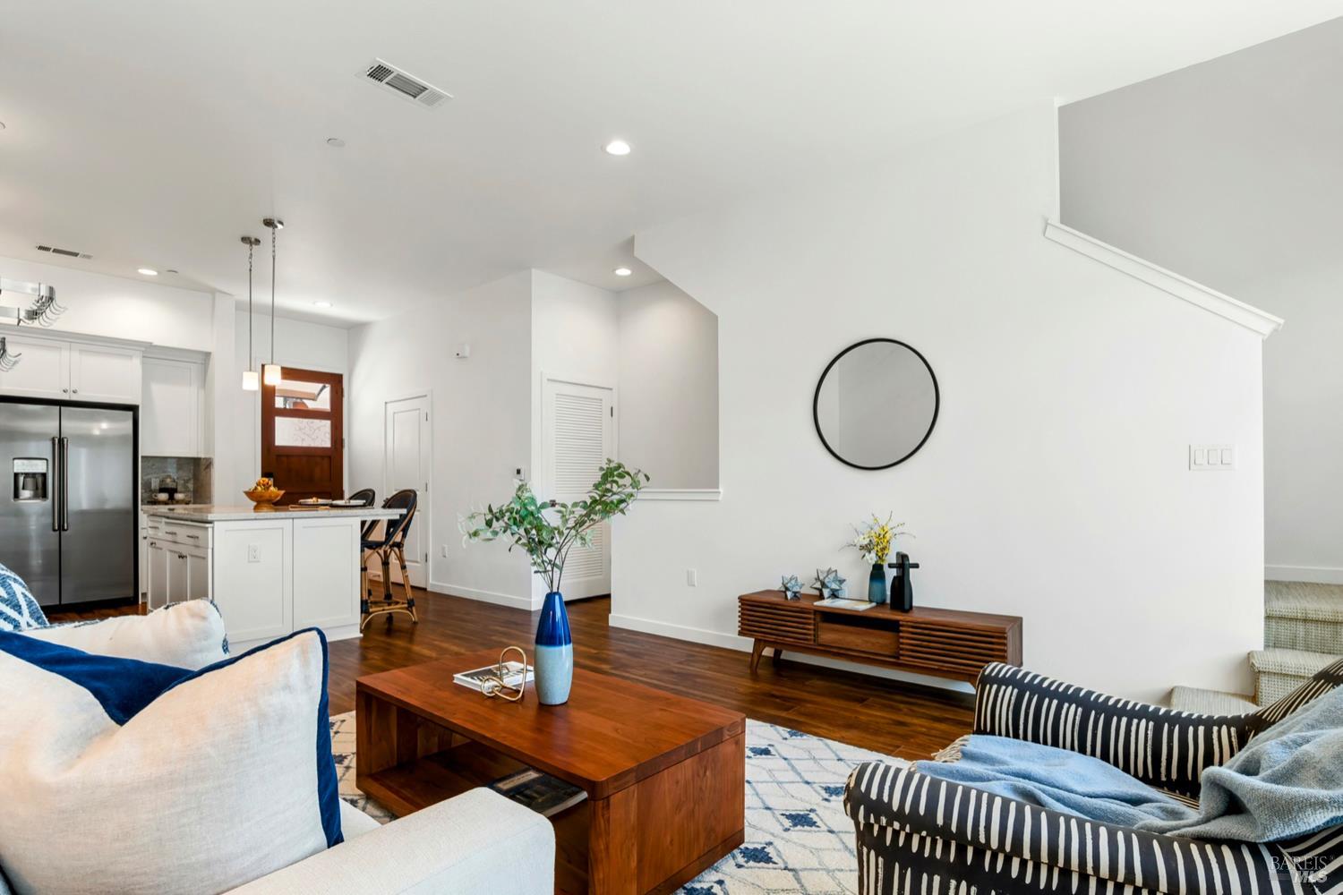 Detail Gallery Image 20 of 51 For 1655 2nd St #306,  Napa,  CA 94559 - 3 Beds | 3/1 Baths