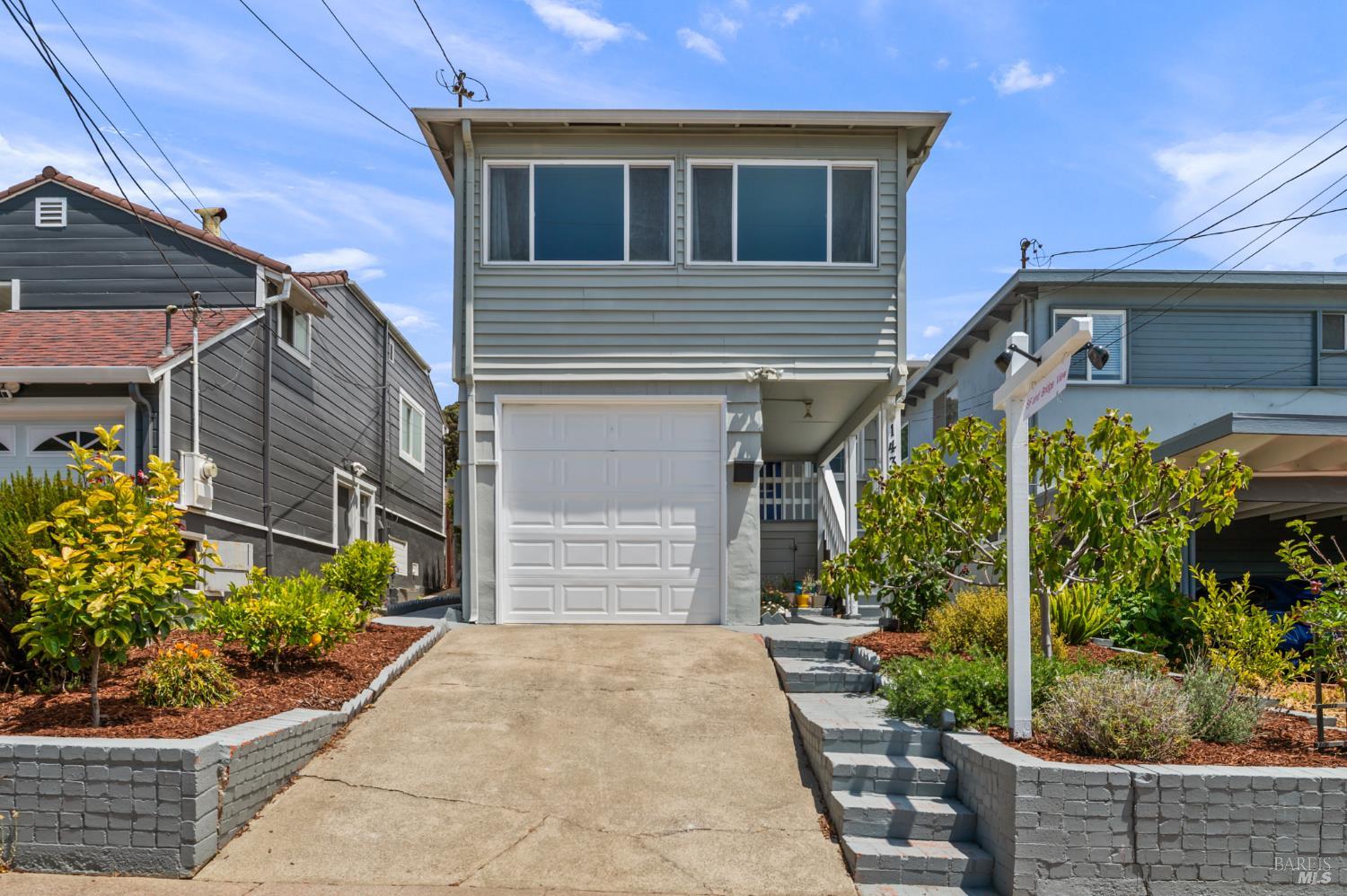 Detail Gallery Image 1 of 39 For 1438 Merced St, Richmond,  CA 94804 - 3 Beds | 2 Baths
