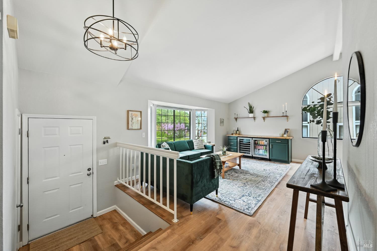 Detail Gallery Image 6 of 54 For 519 Mallory Ave, Windsor,  CA 95492 - 4 Beds | 2/1 Baths