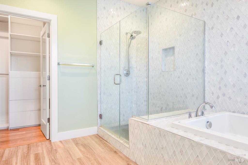 Detail Gallery Image 16 of 29 For 2580 Peterson Creek Dr, Santa Rosa,  CA 95403 - 4 Beds | 3 Baths